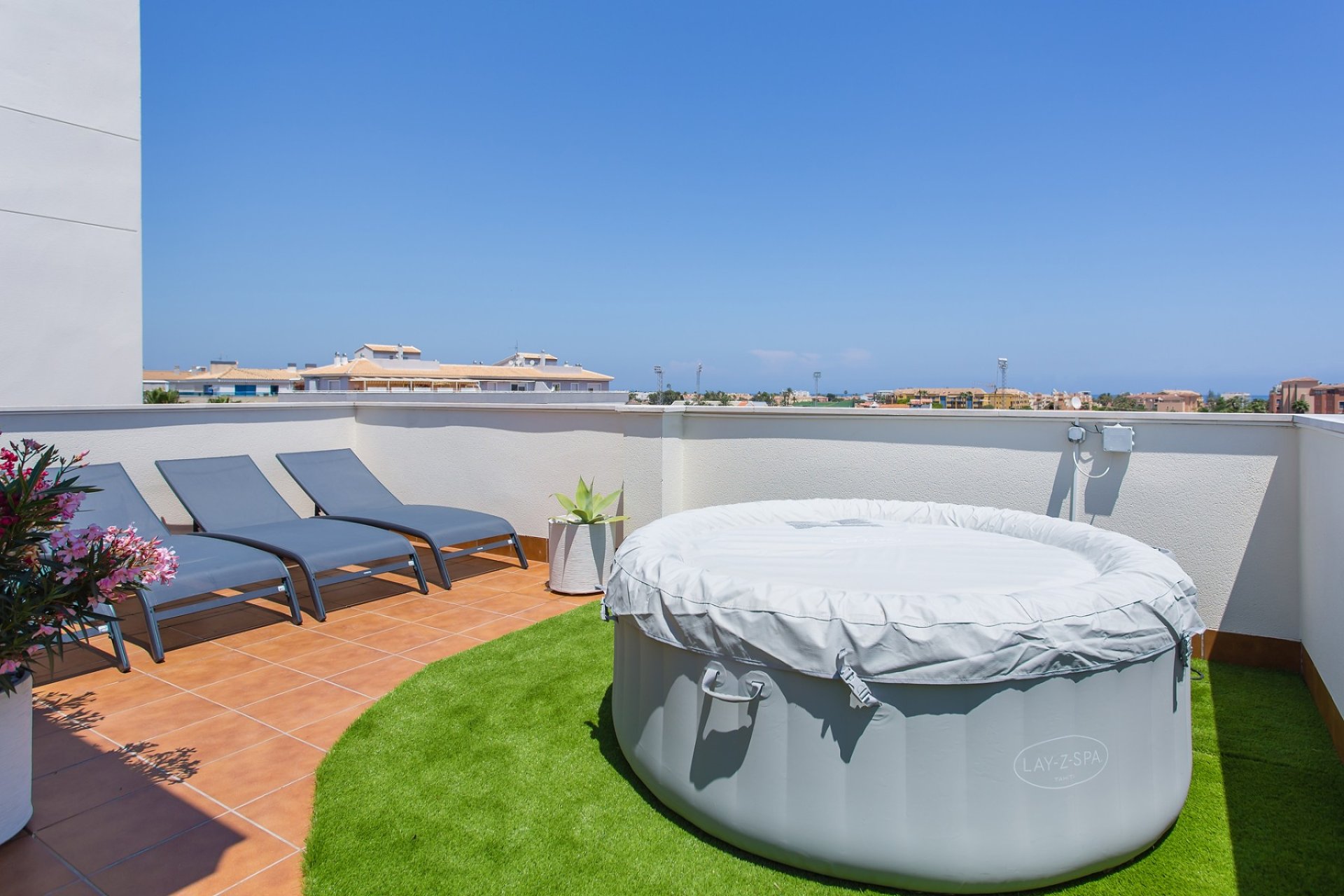 Odsprzedaż / Rynek wtórny - Penthouse -
Denia - Center