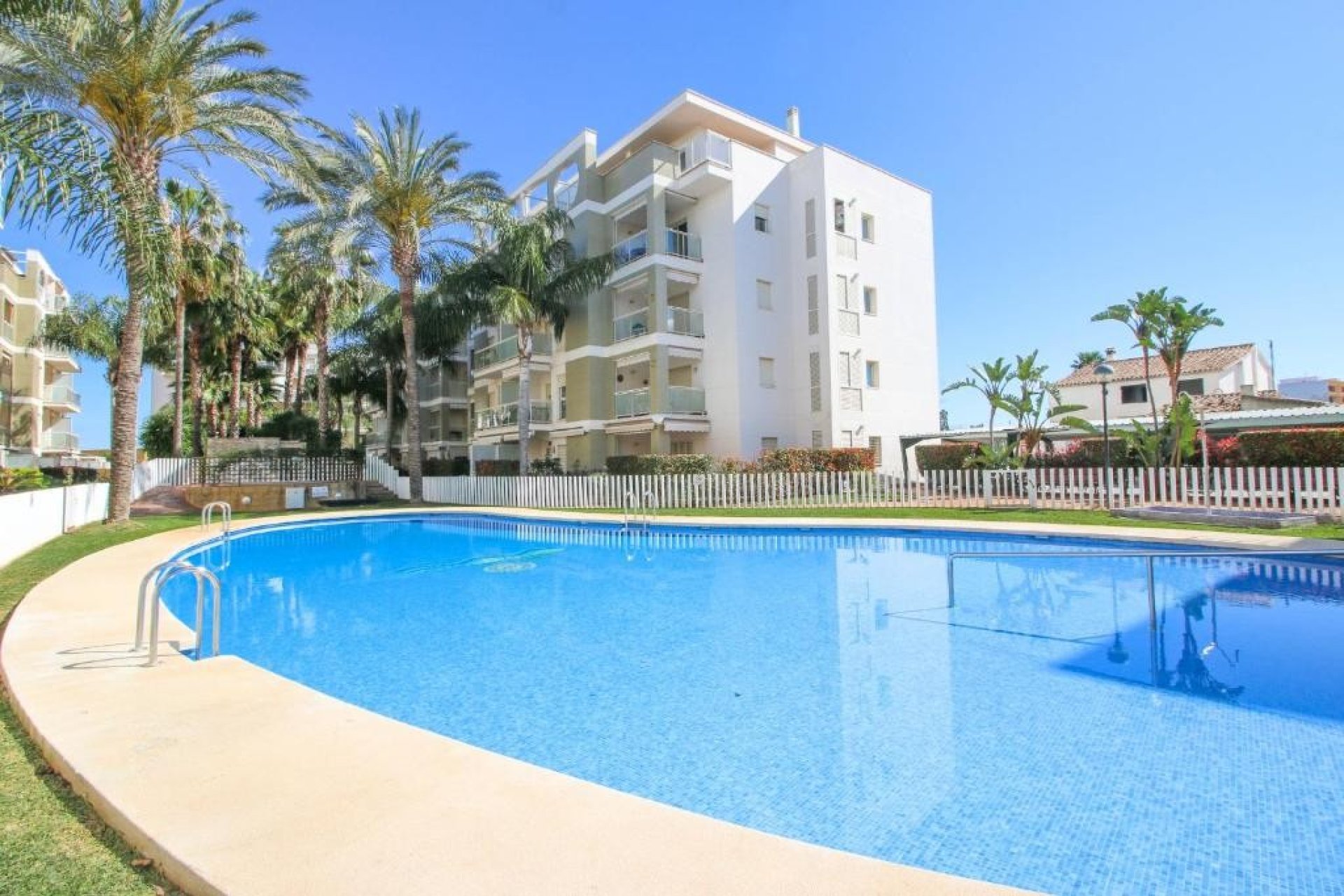 Odsprzedaż / Rynek wtórny - Penthouse -
Denia - Center