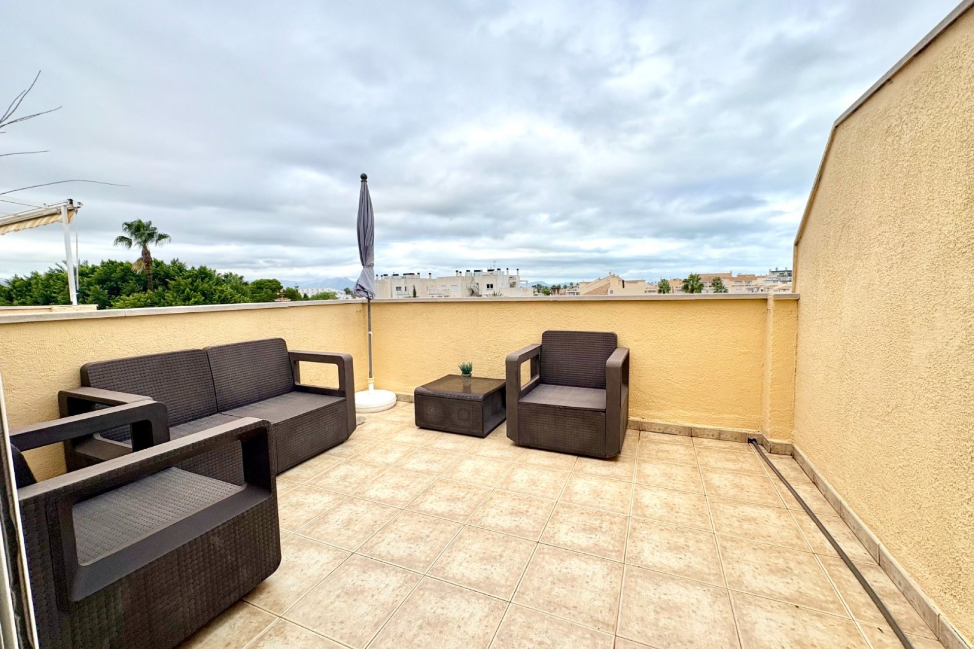 Odsprzedaż / Rynek wtórny - Penthouse -
Denia - Les Marines - Las Marinas