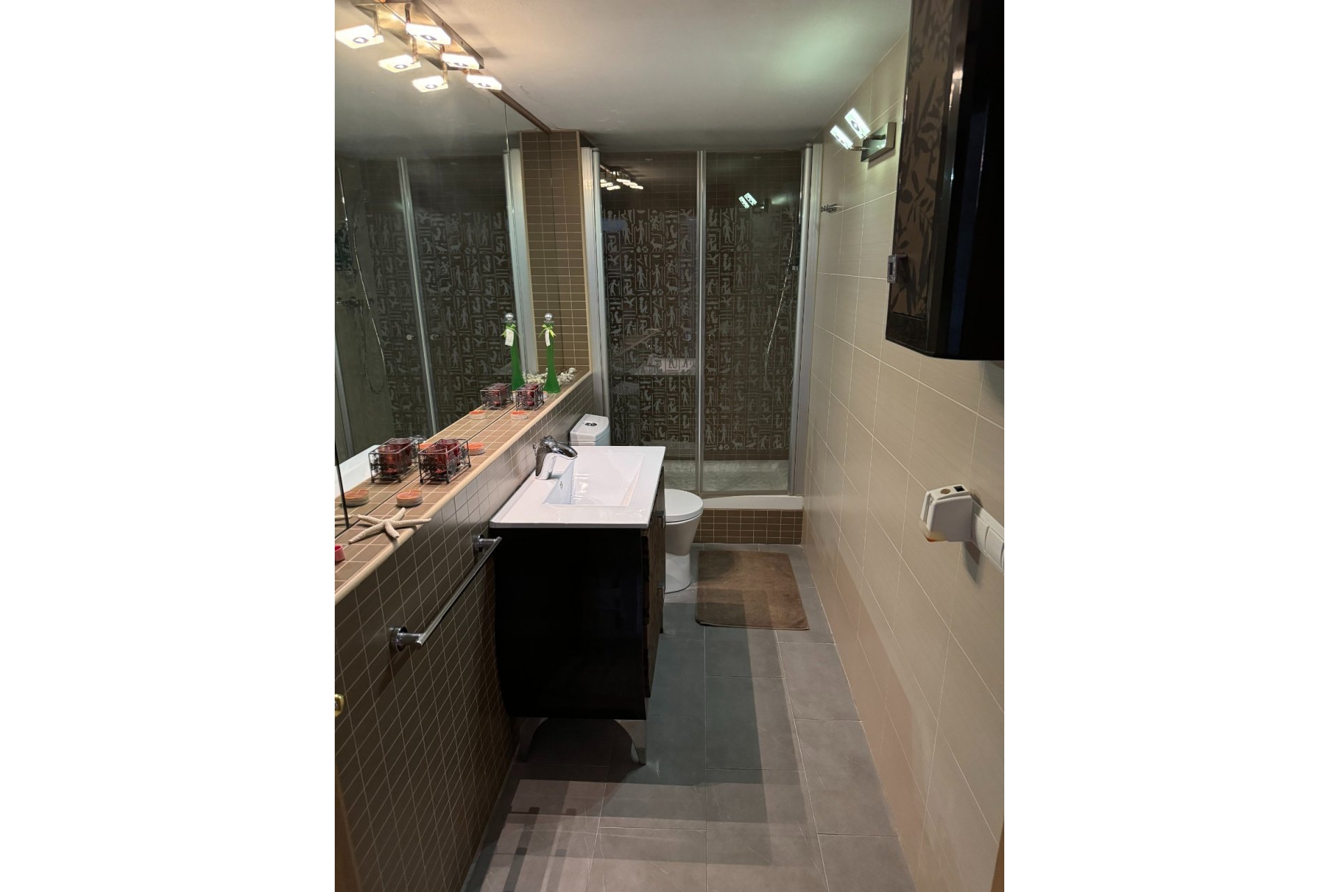 Odsprzedaż / Rynek wtórny - Willa -
Callosa De Ensarrià