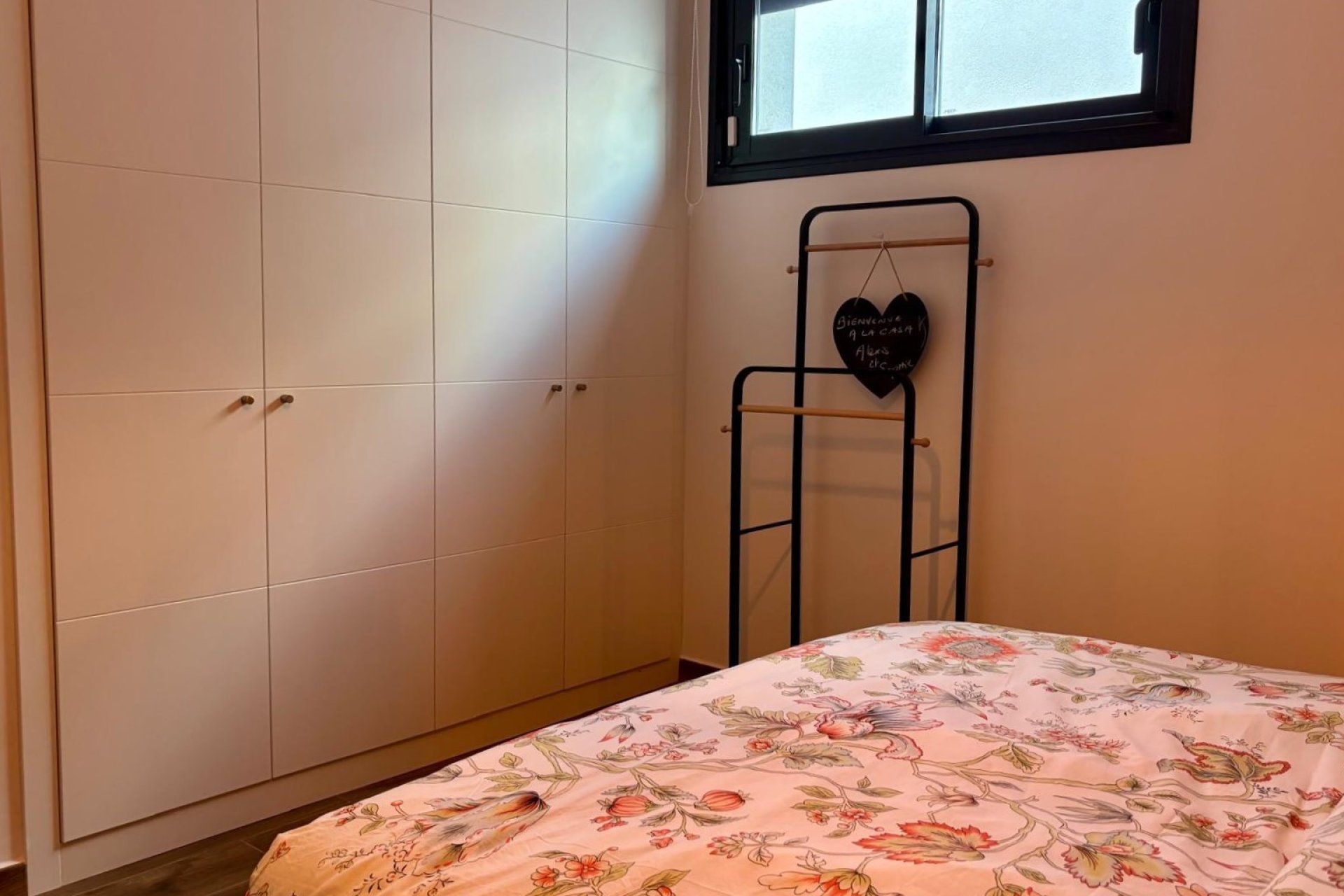 Odsprzedaż / Rynek wtórny - Willa -
Polop