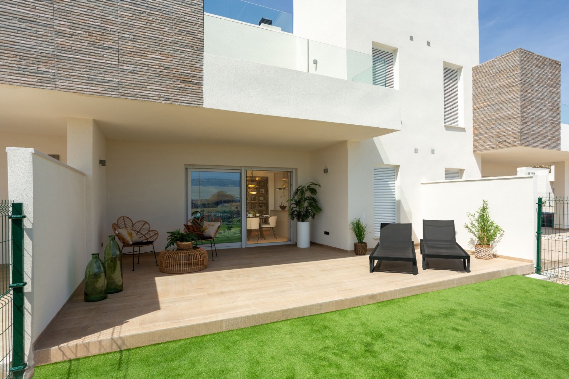 Ogród – Ekskluzywna inwestycja apartamentowa w pierwszej linii pola golfowego, La Finca Golf, Algorfa, Costa Blanca Południe