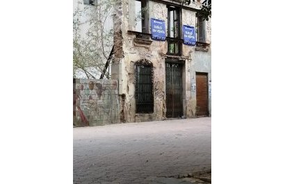 Parcelle urbaine - Revente - Alzira -
                Alzira