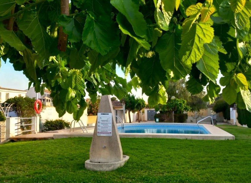 parking - Chalet pareado en La Nucia (Alicante)