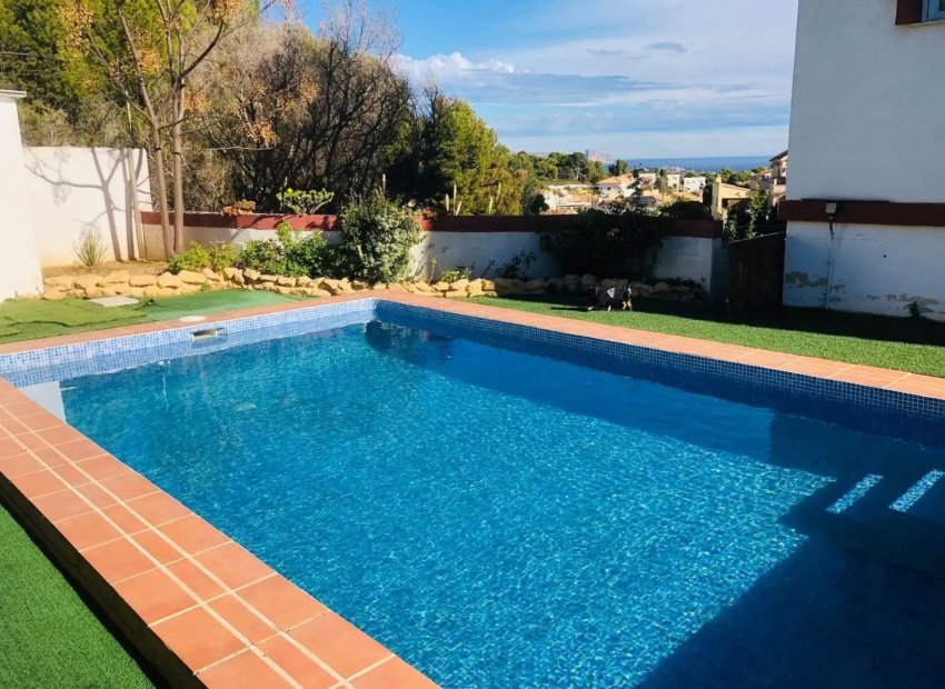 Piscina - Chalet independiente con piscina privada en La Nucia (San Rafael) (Alicante - Costa Blanca)