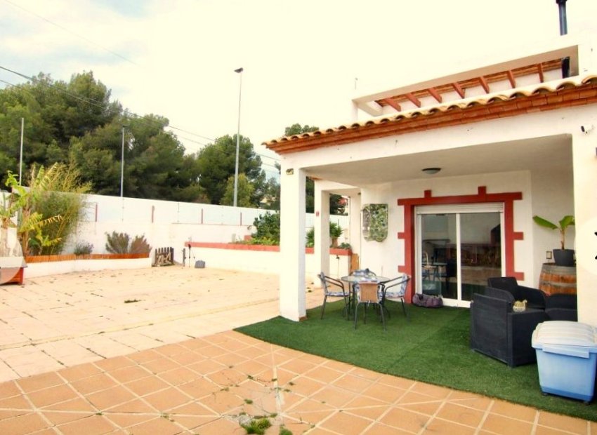 Piscina - Chalet independiente con piscina privada en La Nucia (San Rafael) (Alicante - Costa Blanca)