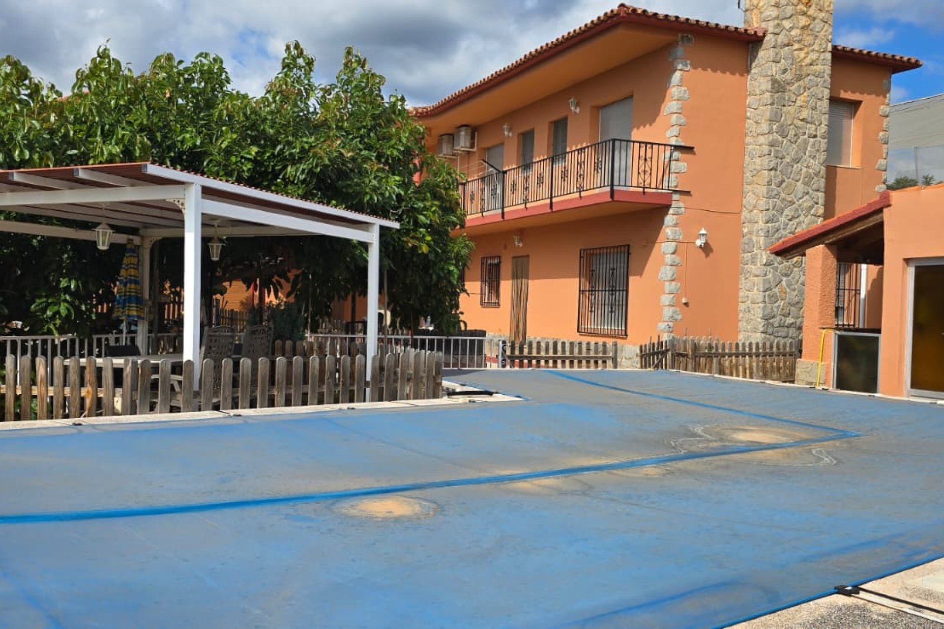 Piscina - Chalet independiente en venta en Callosa D'en Sarrià - (Costa Blanca -Alicante)