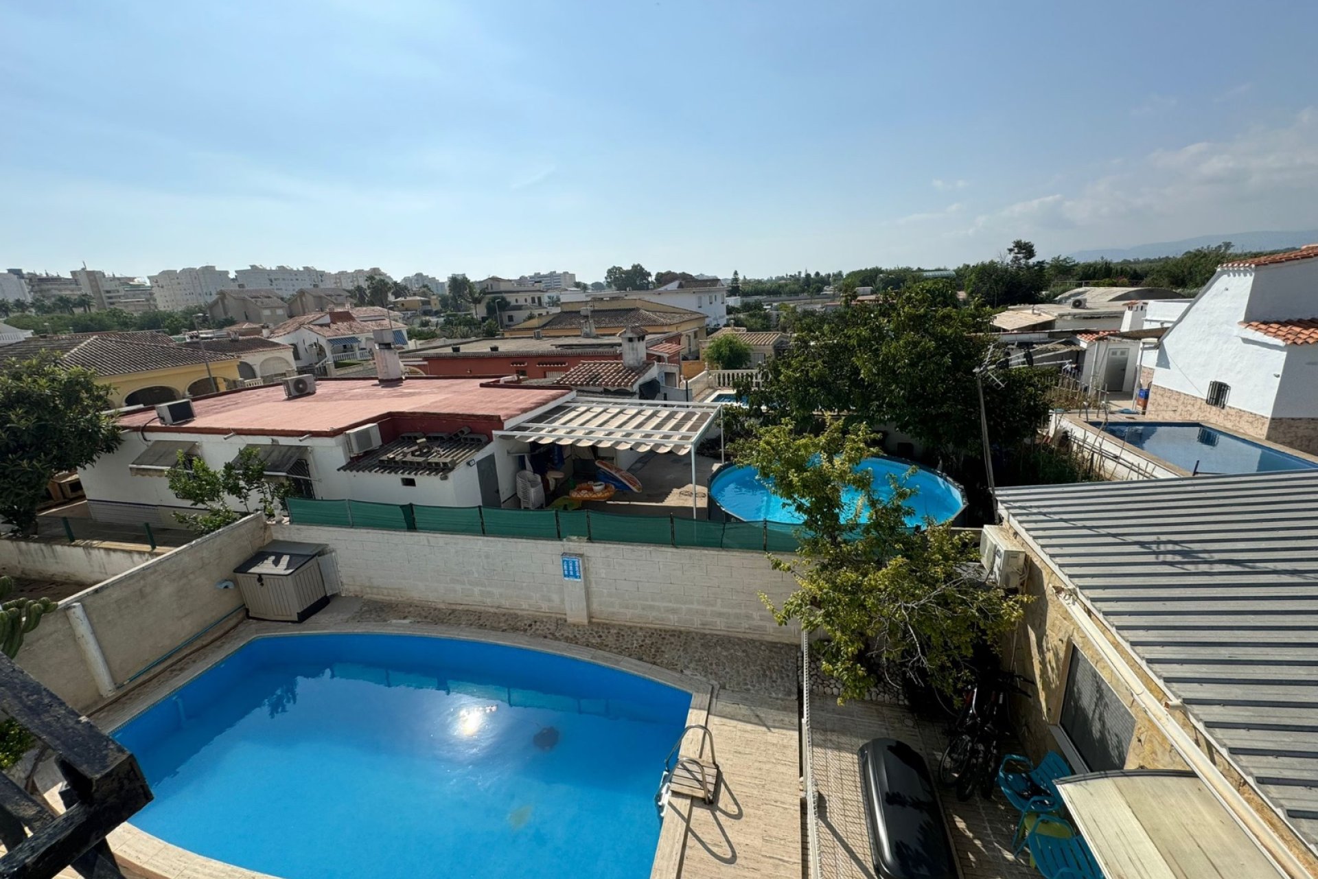 Piscina - Hostal en venta (La safor - Costa Blanca)