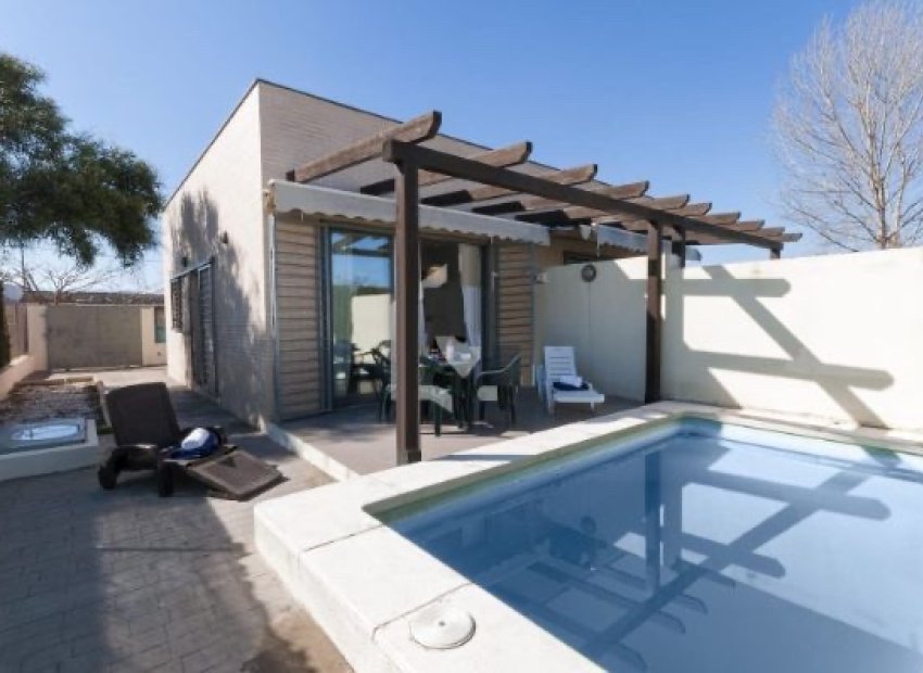 Piscine - Chalet indépendant à Oliva Nova (Costa Blanca)