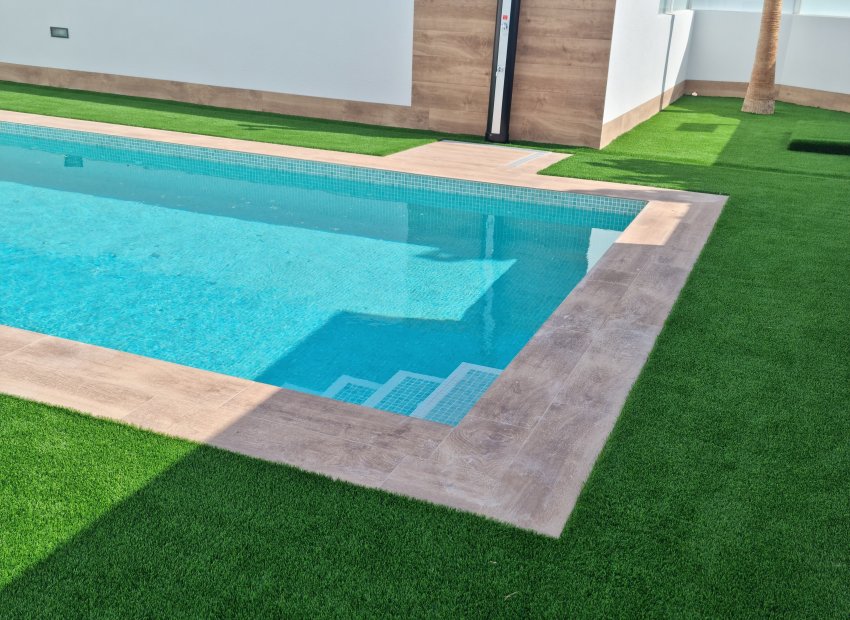 Pool - New Apartment Development in El Pilar de la Horadada, Alicante (Southern Costa Blanca)