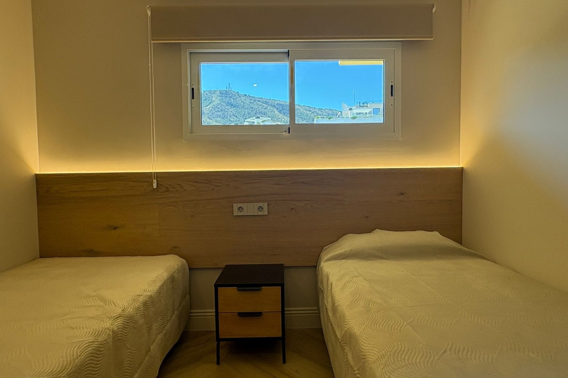 Resale - Apartment / flat -
Albir - center