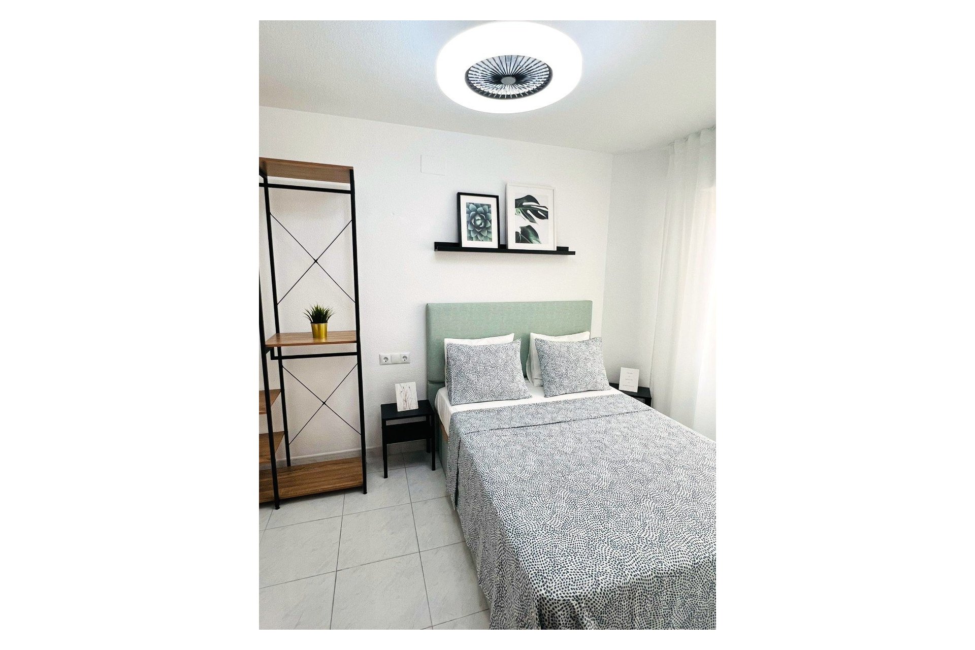 Resale - Apartment / flat -
Benidorm - Centro