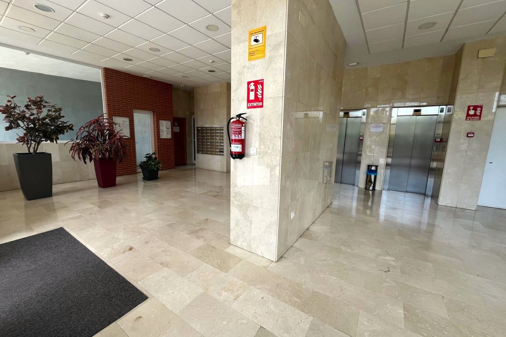 Resale - Apartment / flat -
Benidorm - Centro