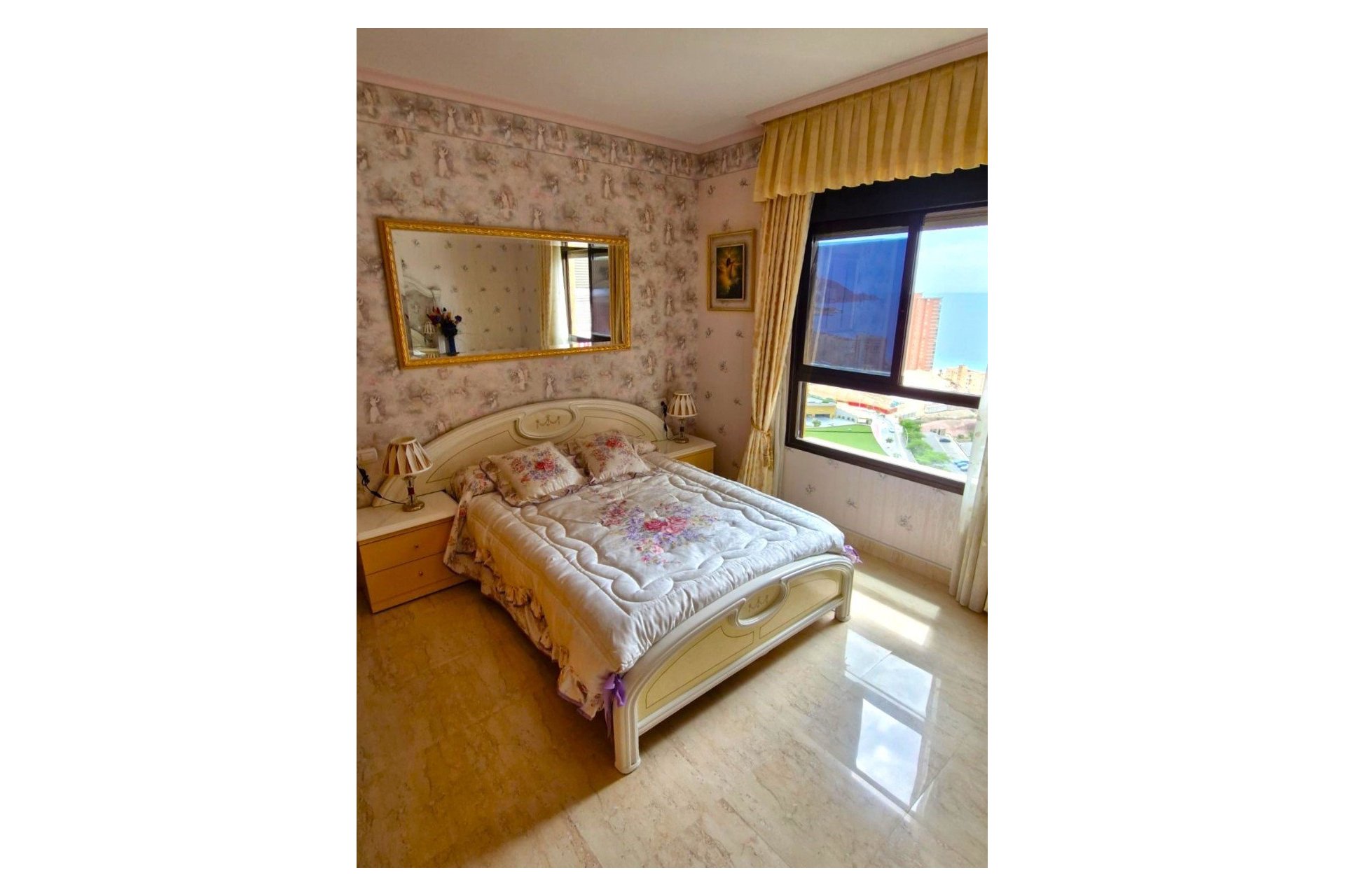 Resale - Apartment / flat -
Benidorm - Levante