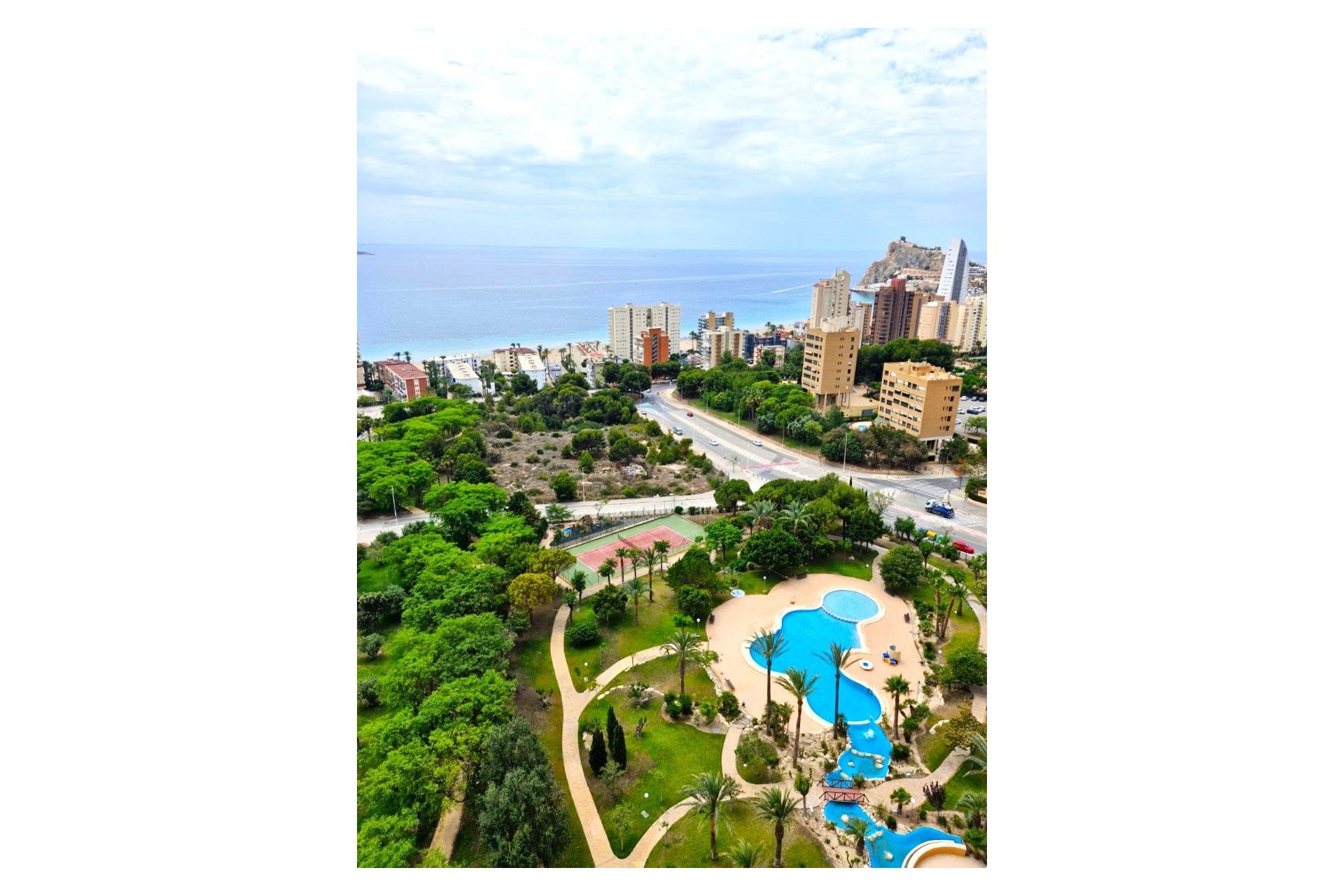 Resale - Apartment / flat -
Benidorm - Levante