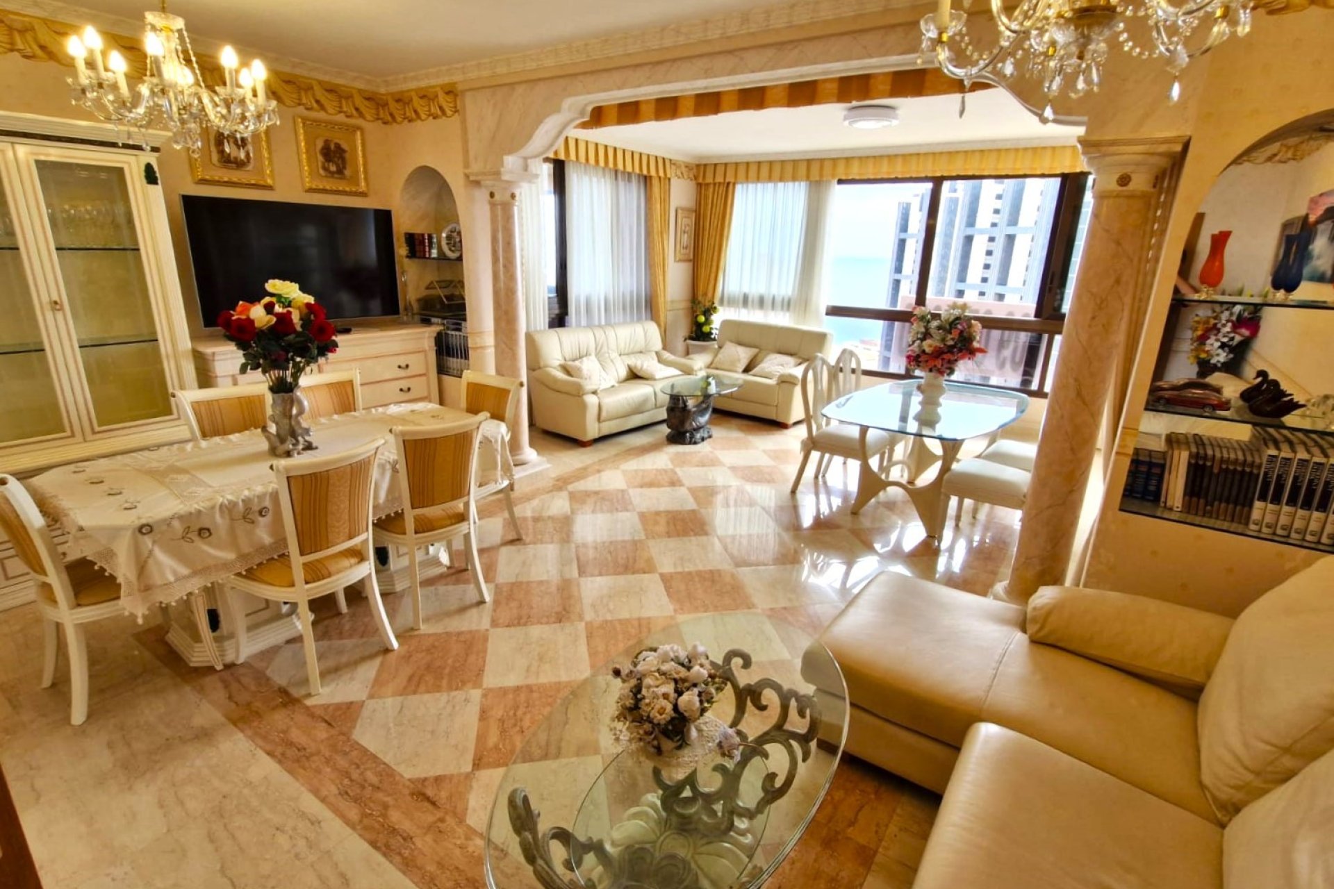 Resale - Apartment / flat -
Benidorm - Levante