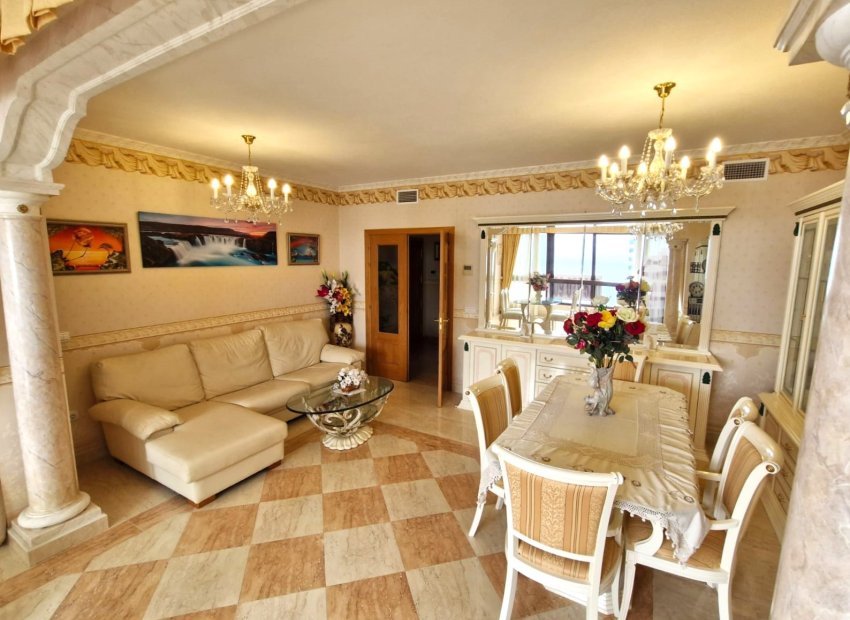 Resale - Apartment / flat -
Benidorm - Levante