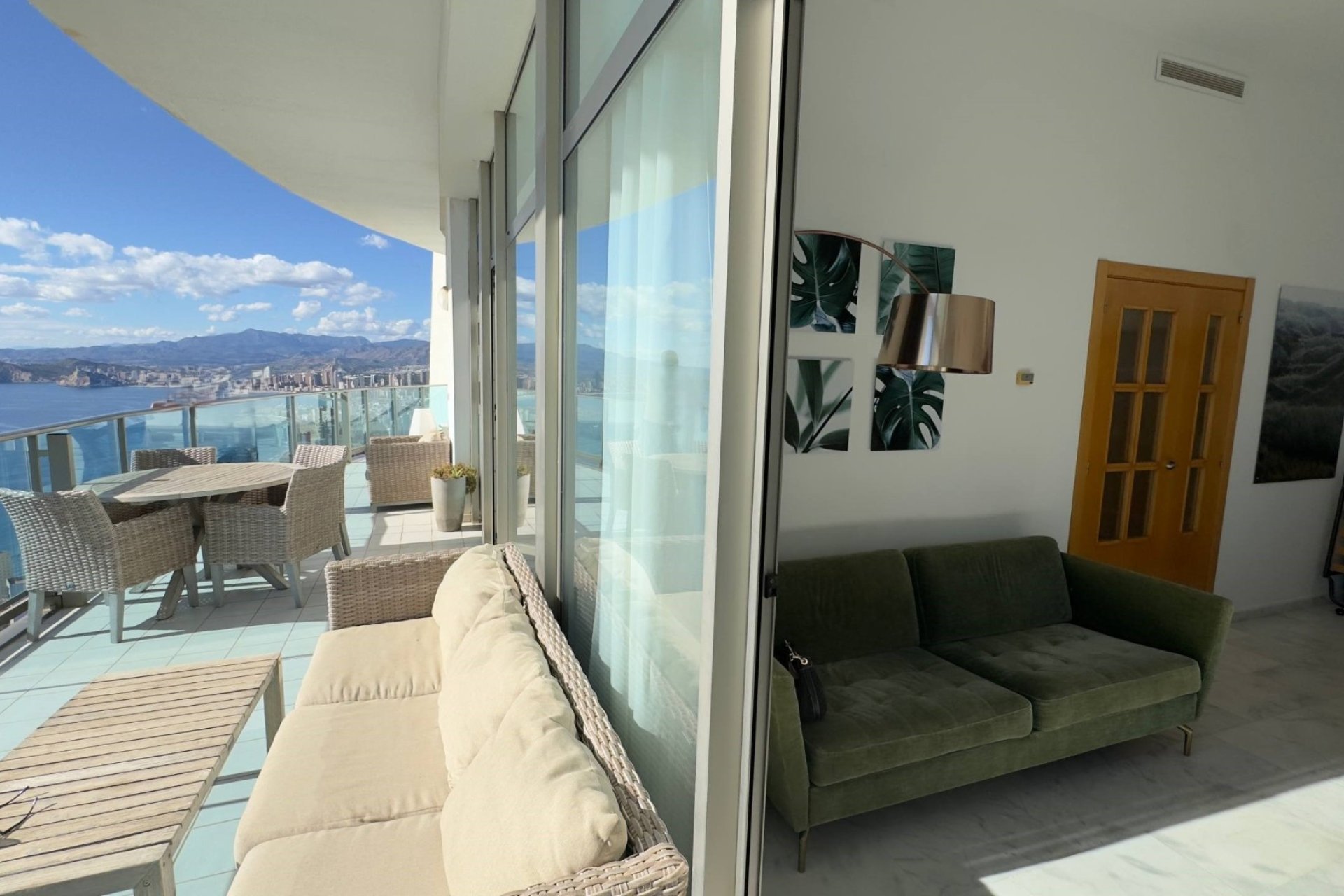 Resale - Apartment / flat -
Benidorm - Levante