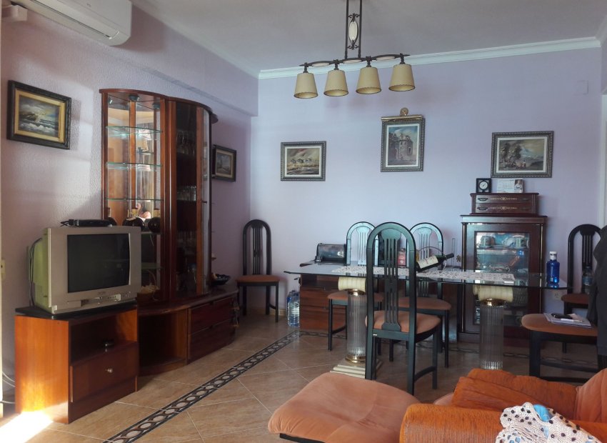 Resale - Apartment / flat -
Benidorm - Levante