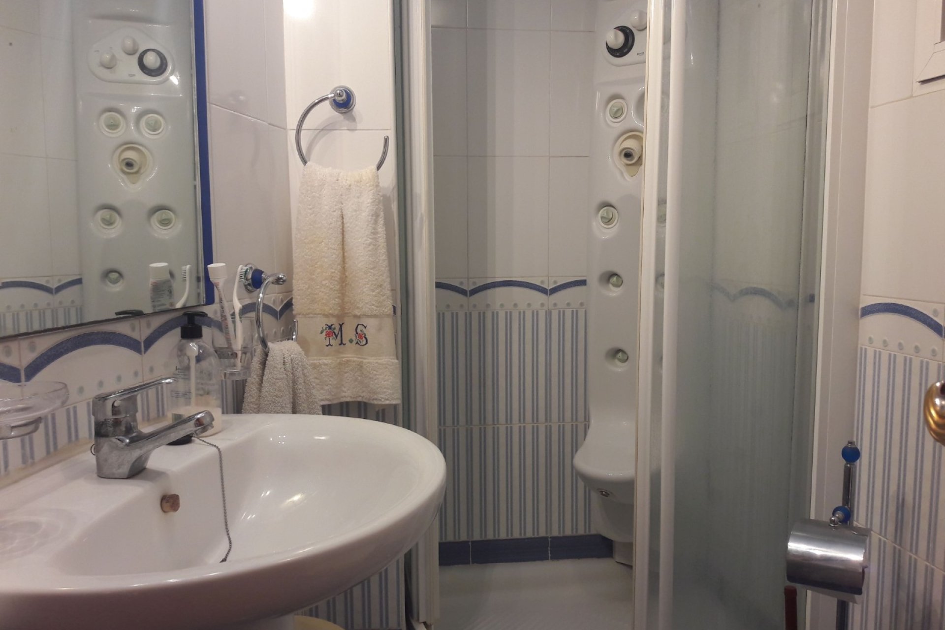 Resale - Apartment / flat -
Benidorm - Levante