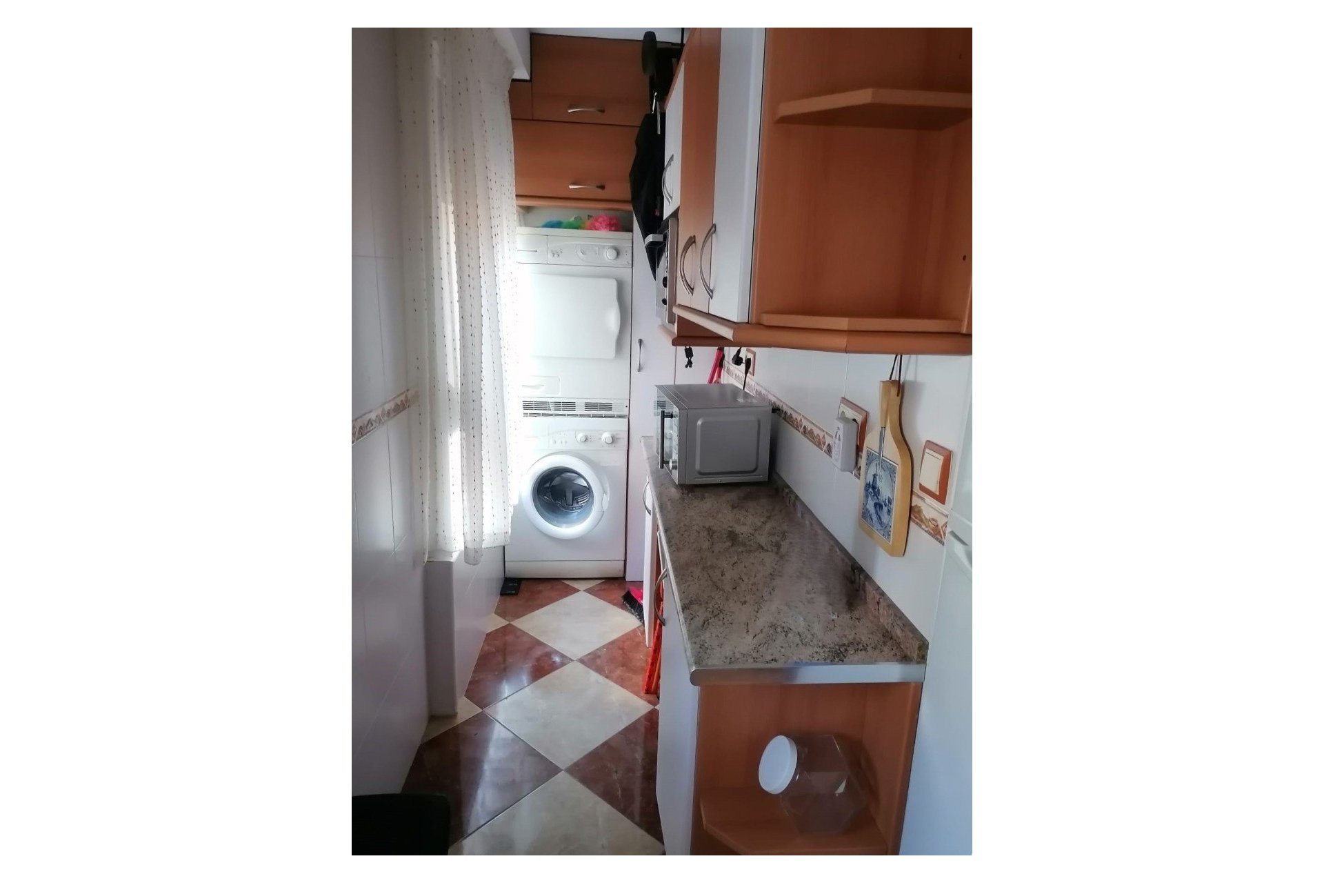 Resale - Apartment / flat -
Benidorm - Rincón de Loix