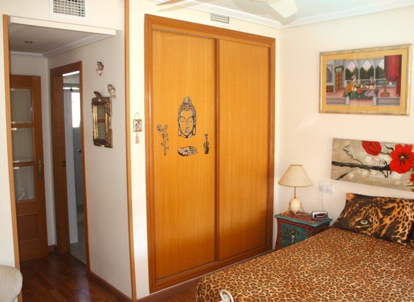 Resale - Apartment / flat -
Benidorm - Zona de Poniente