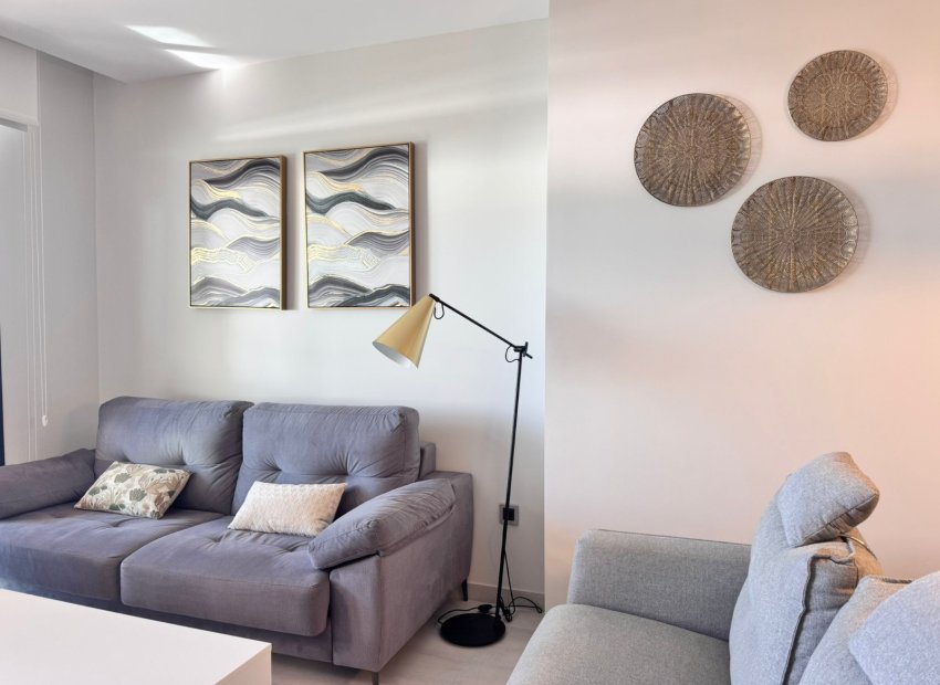 Resale - Apartment / flat -
Benidorm - Zona de Poniente