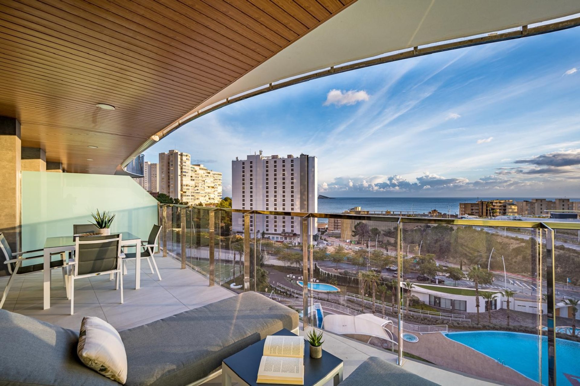 Resale - Apartment / flat -
Benidorm - Zona de Poniente