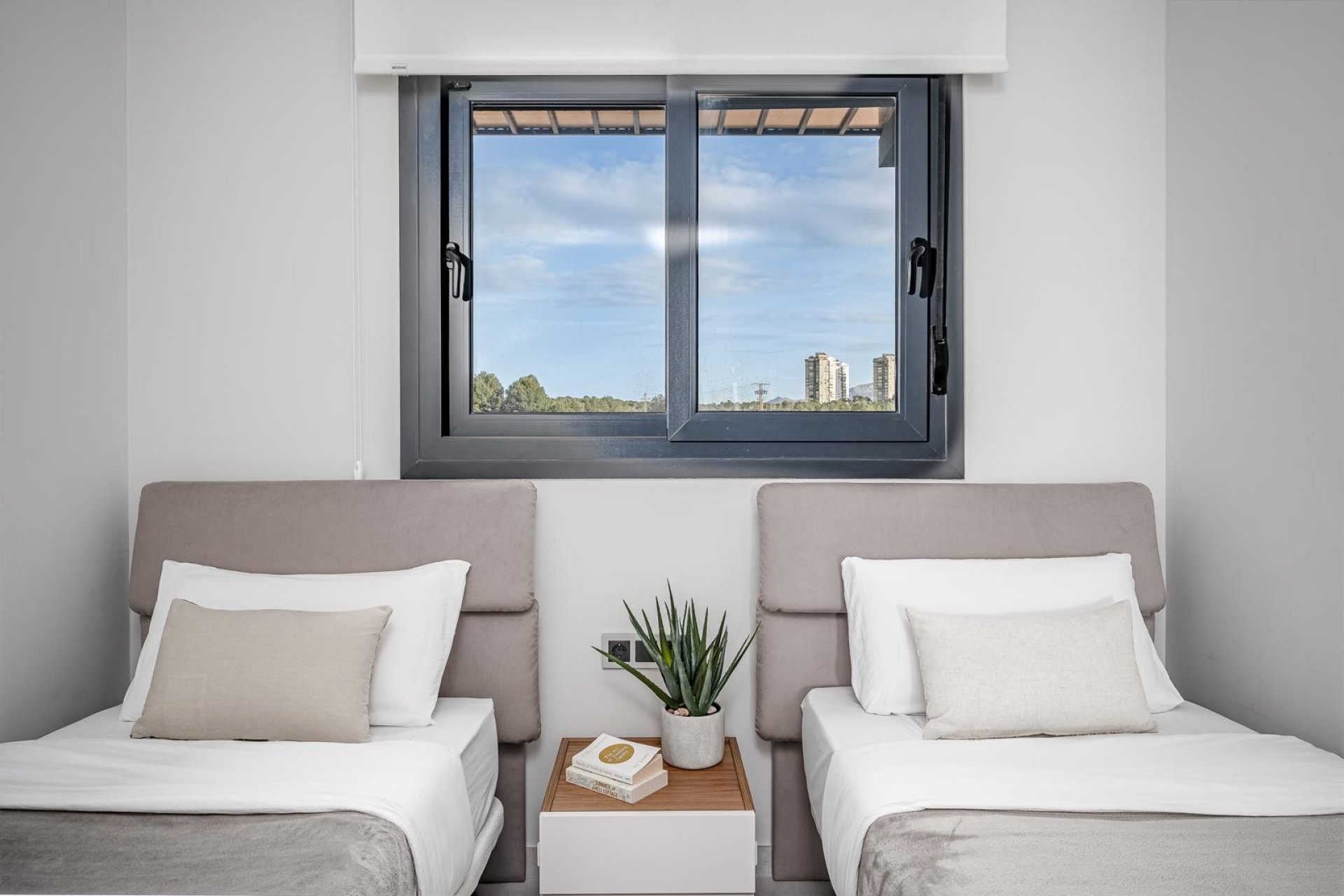 Resale - Apartment / flat -
Benidorm - Zona de Poniente