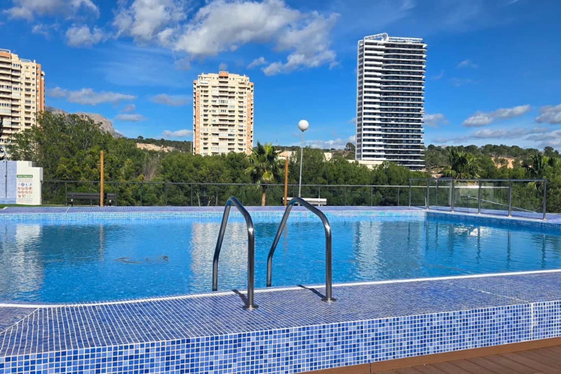 Resale - Apartment / flat -
Benidorm - Zona de Poniente