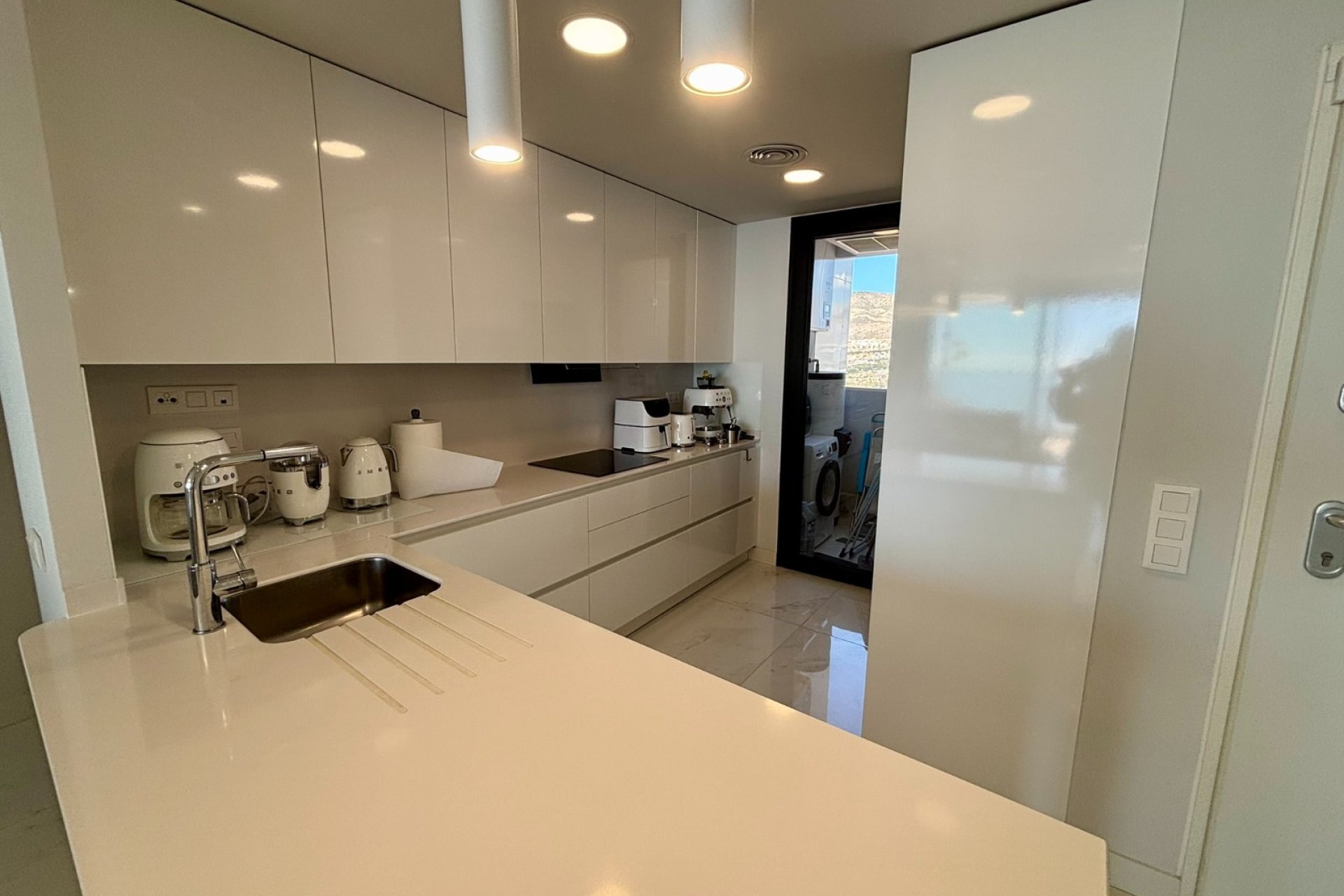 Resale - Apartment / flat -
Benidorm - Zona de Poniente