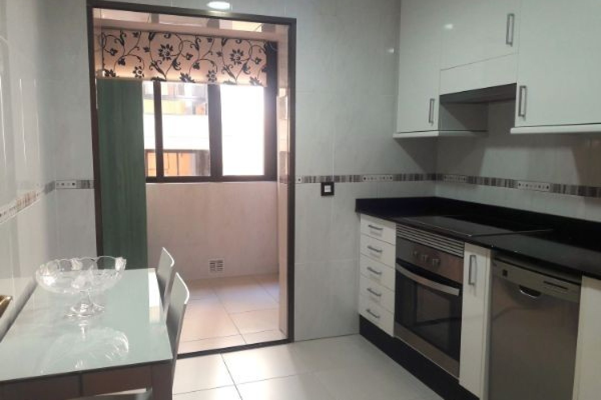 Resale - Apartment / flat -
Benidorm - Zona de Poniente