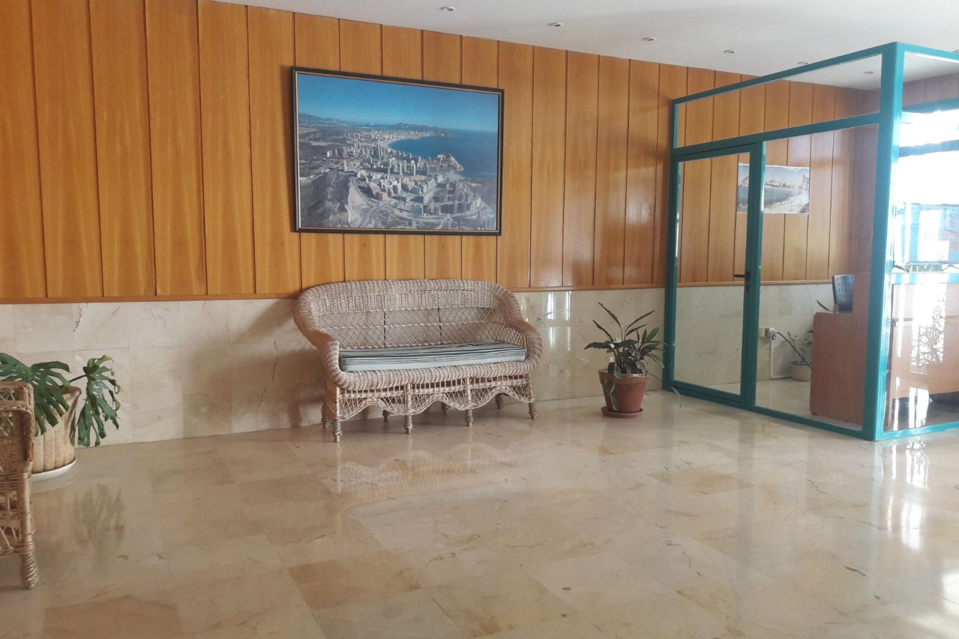 Resale - Apartment / flat -
Benidorm - Zona de Poniente