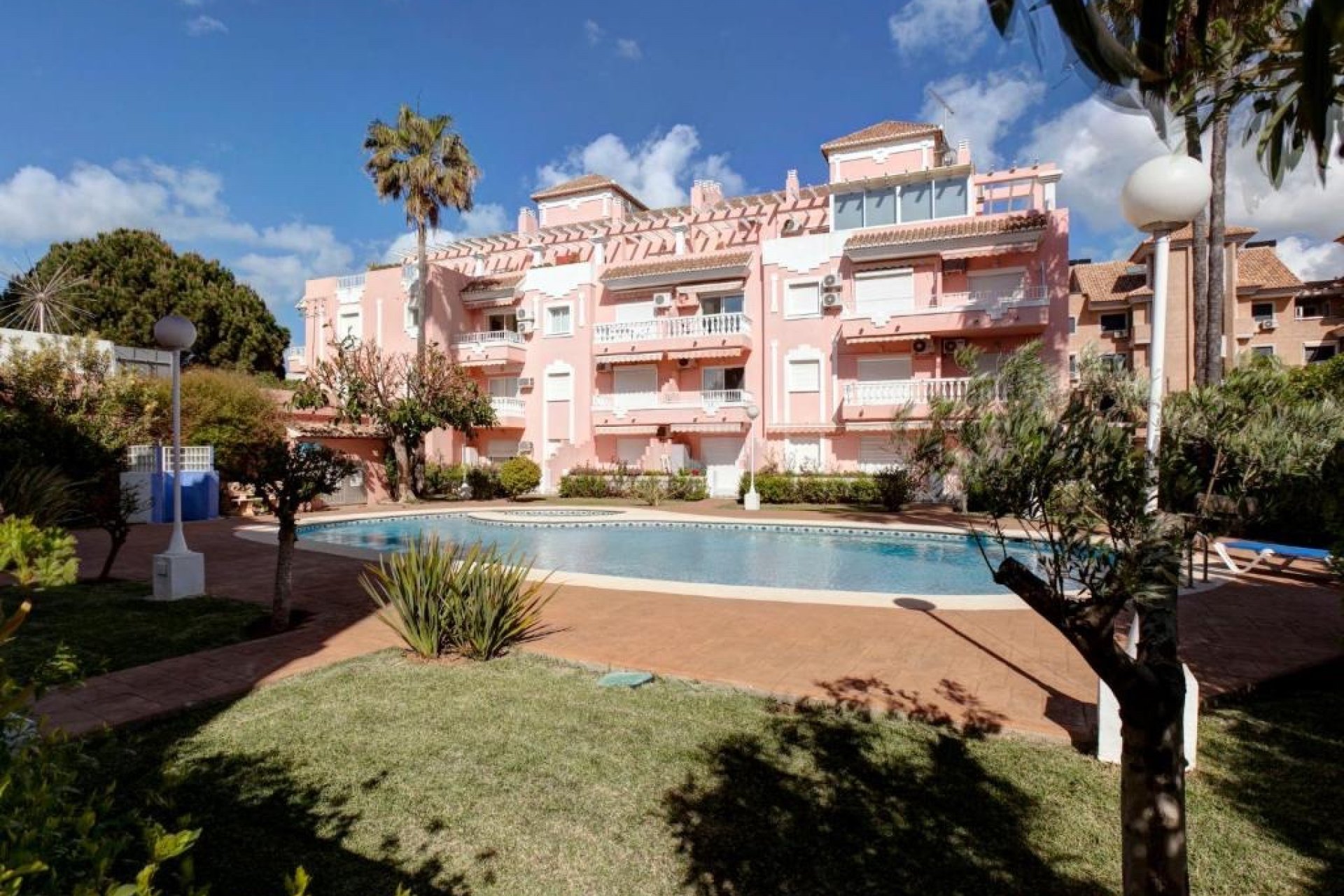 Resale - Apartment / flat -
Denia - Les Marines - Las Marinas