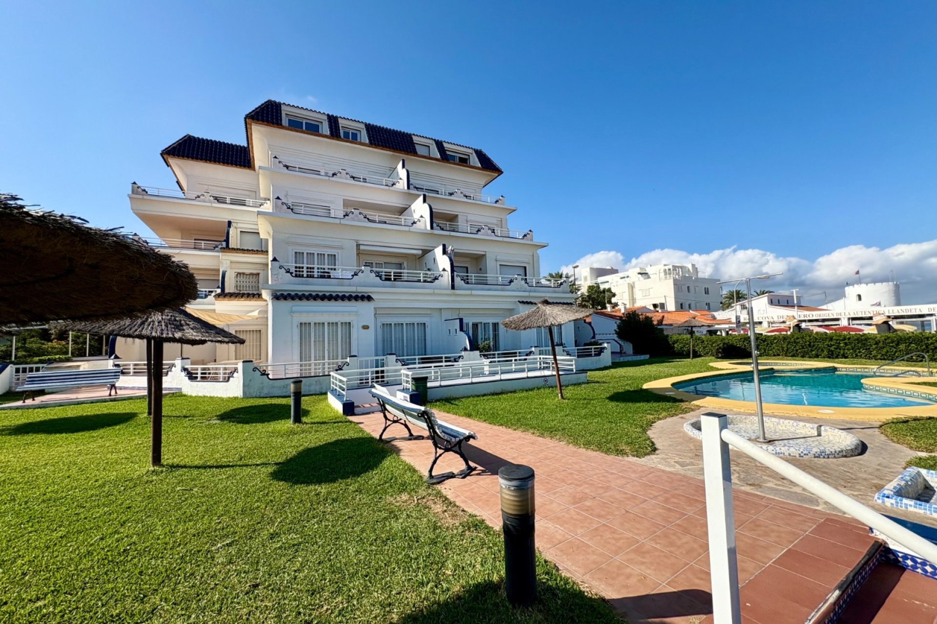 Resale - Apartment / flat -
Denia - Les Marines - Las Marinas