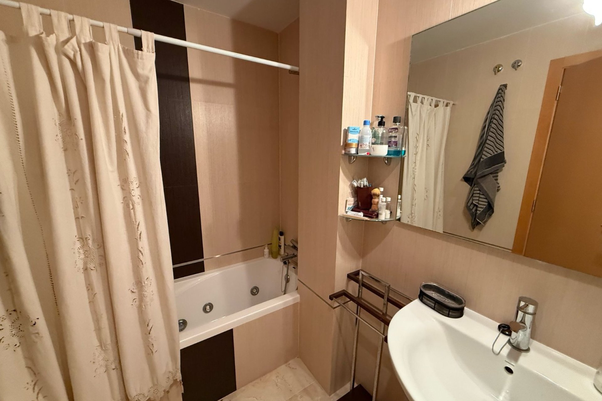 Resale - Apartment / flat -
Pego