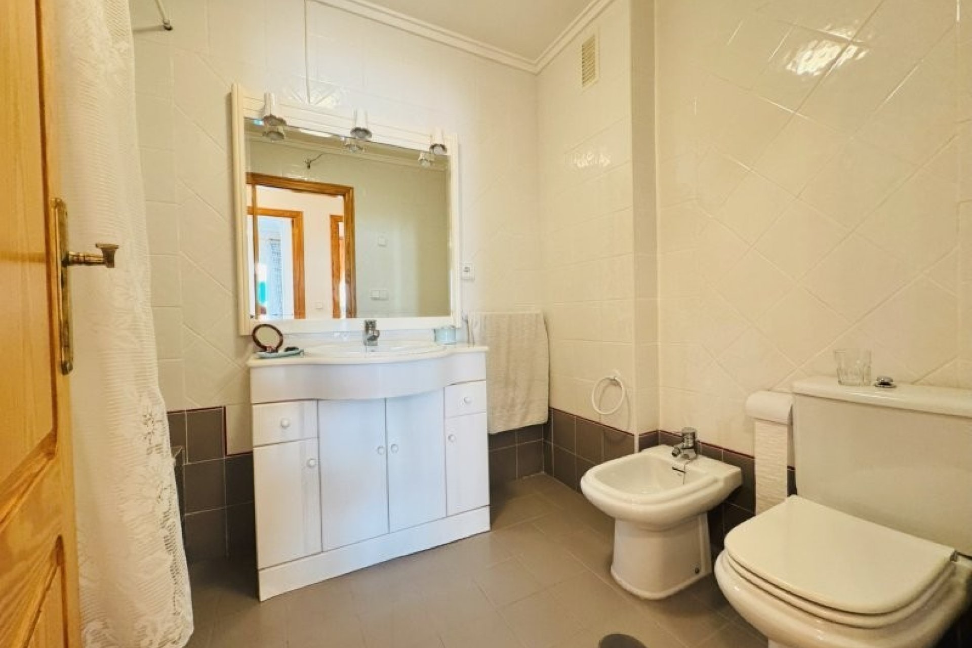 Resale - Apartment / flat -
Torrevieja - Torrelamata - La Mata