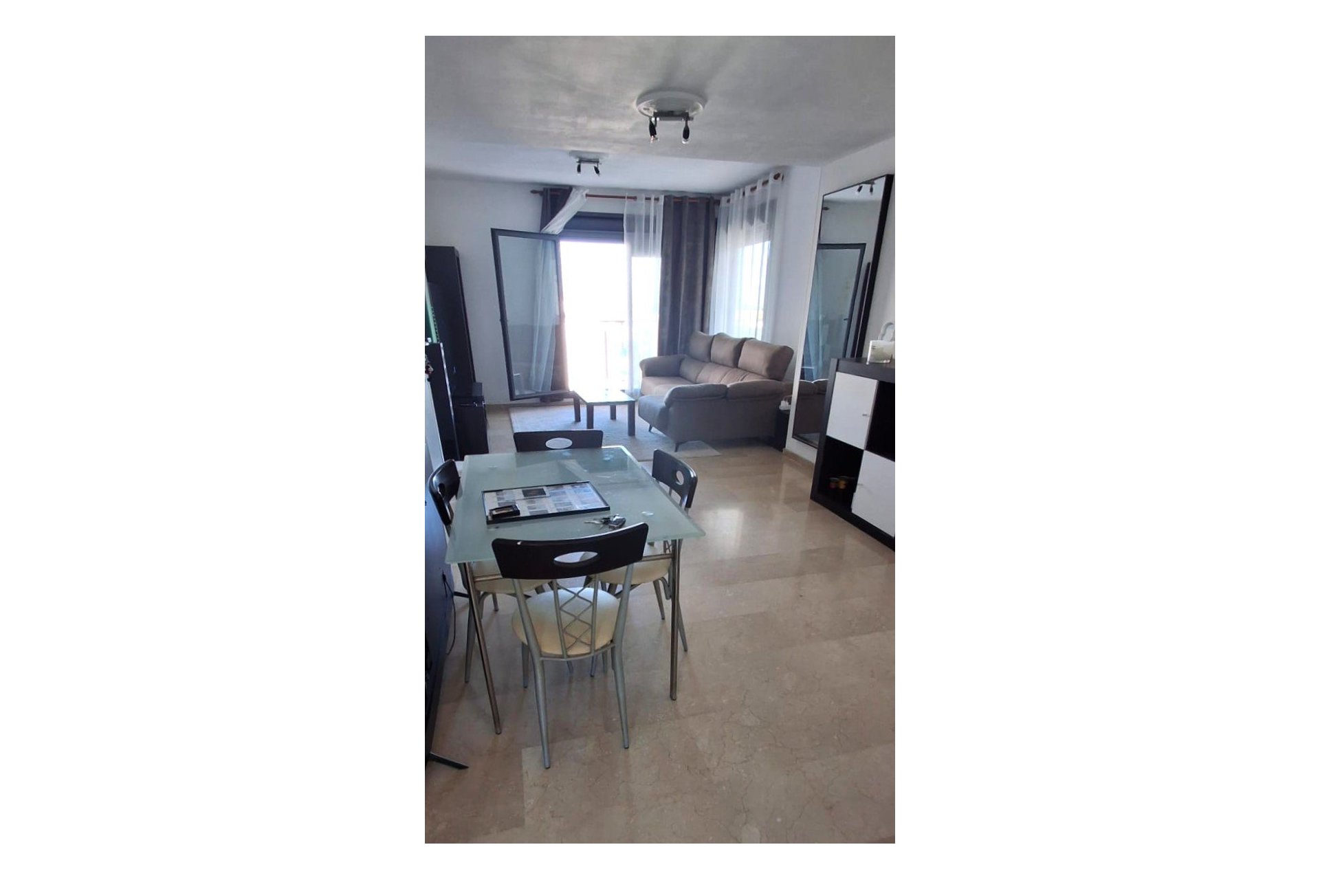 Resale - Apartment / flat -
Villajoyosa - Cala de Villajoyosa