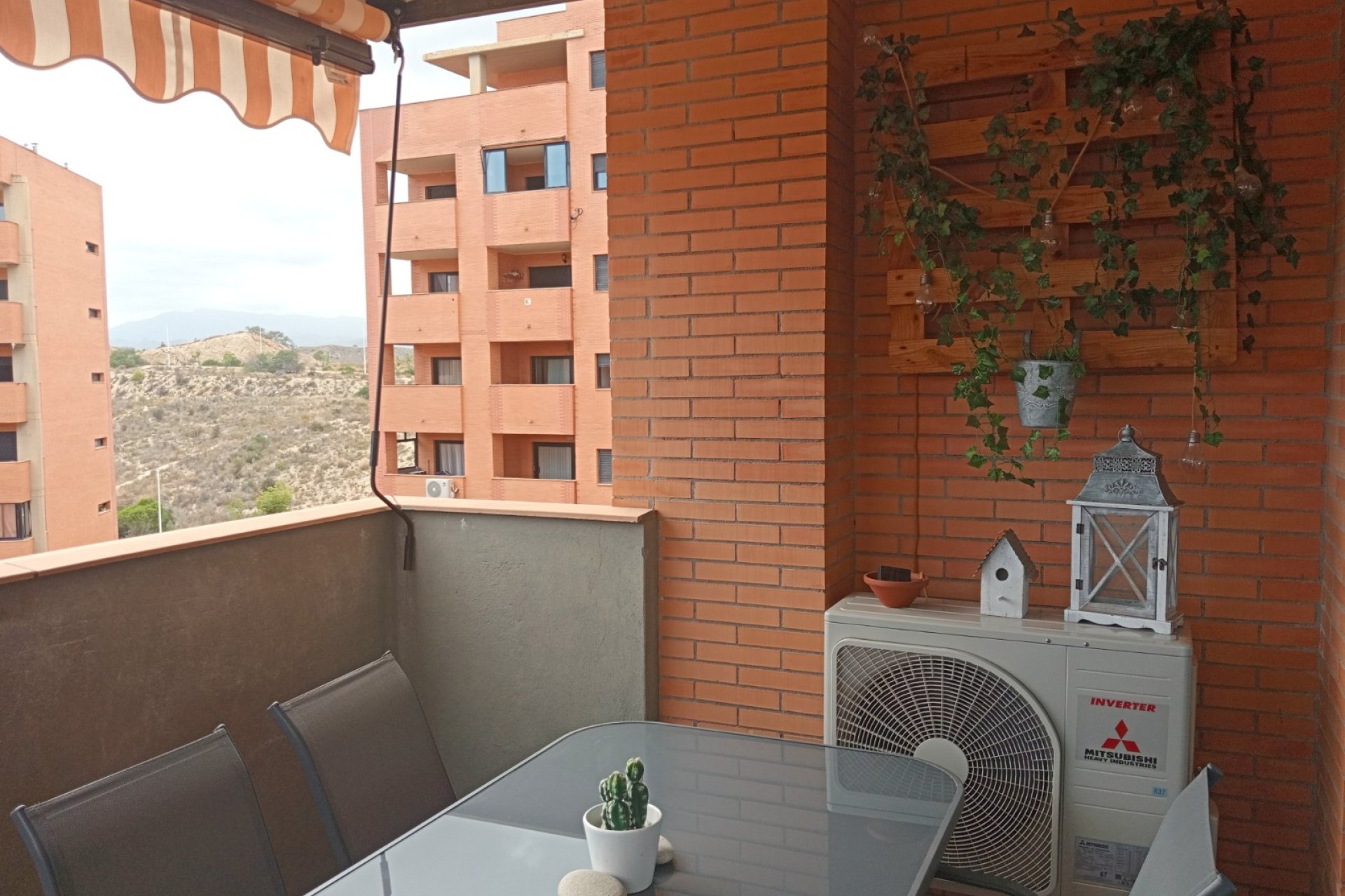 Resale - Apartment / flat -
Villajoyosa - Cala de Villajoyosa