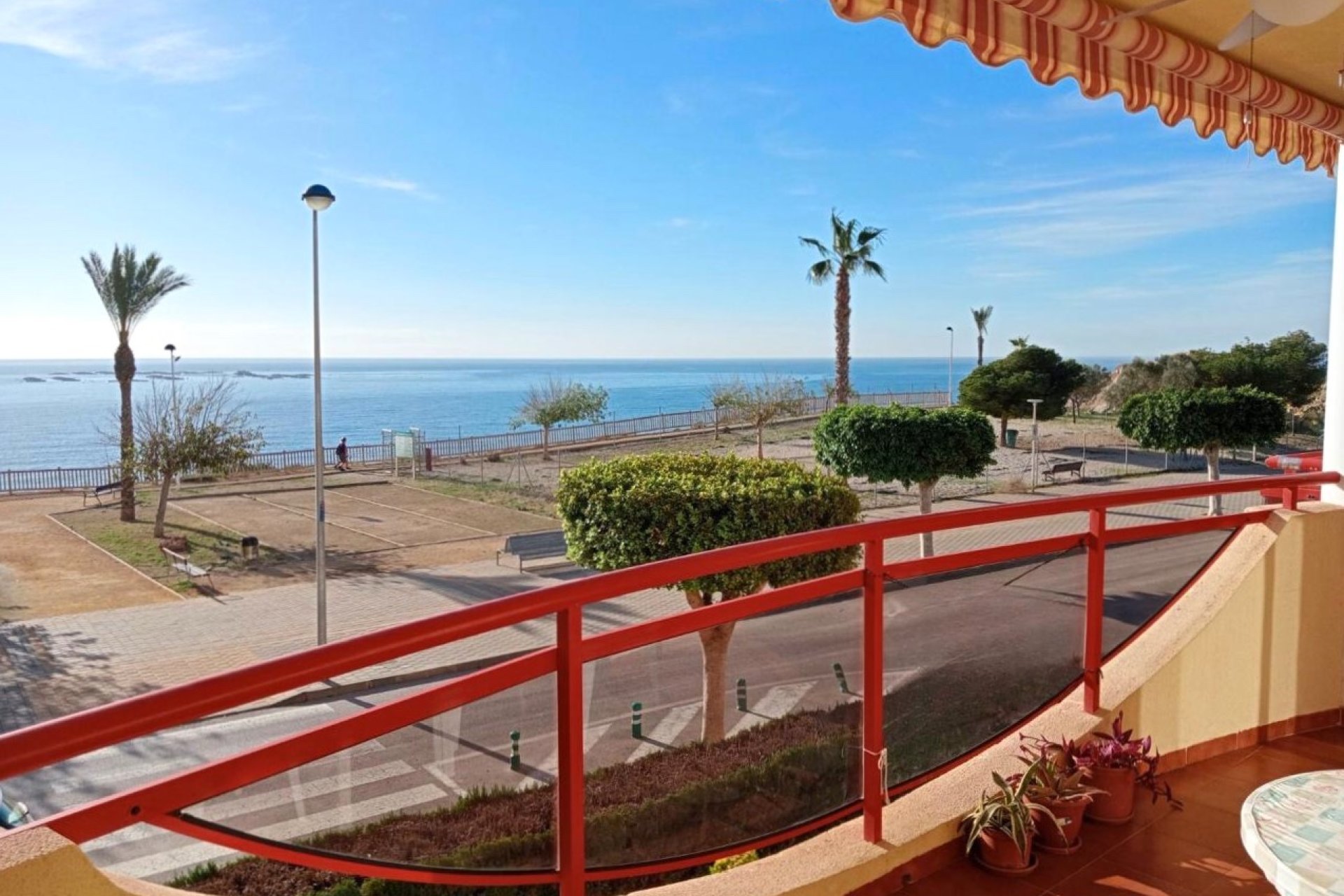 Resale - Apartment / flat -
Villajoyosa - Cala de Villajoyosa