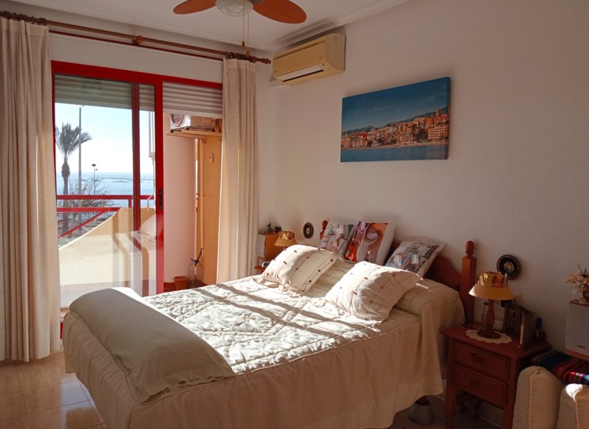 Resale - Apartment / flat -
Villajoyosa - Cala de Villajoyosa