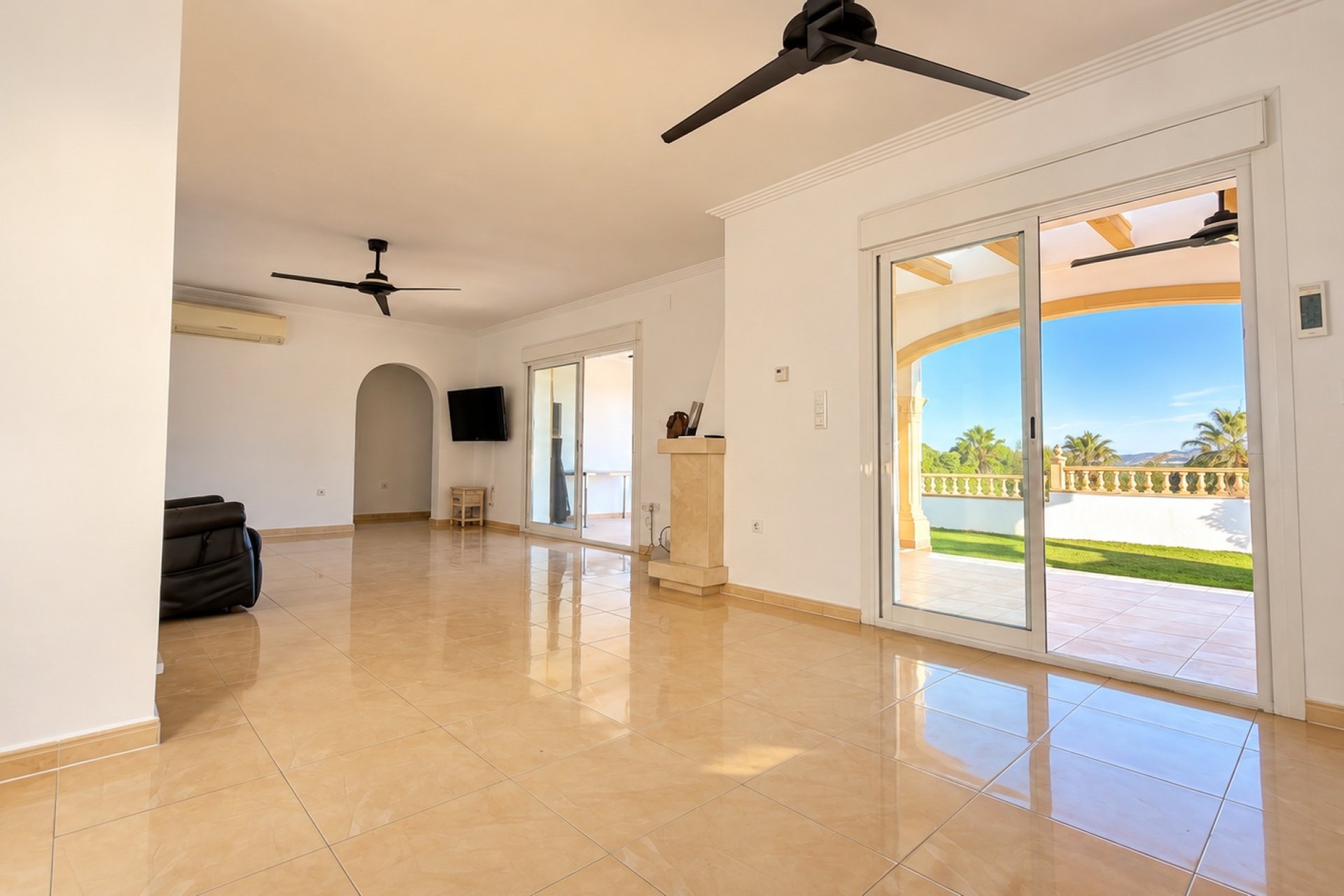 Resale - Casa  -
Beniarbeig