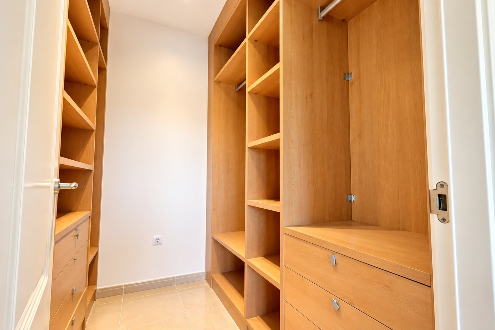 Resale - Casa  -
Beniarbeig