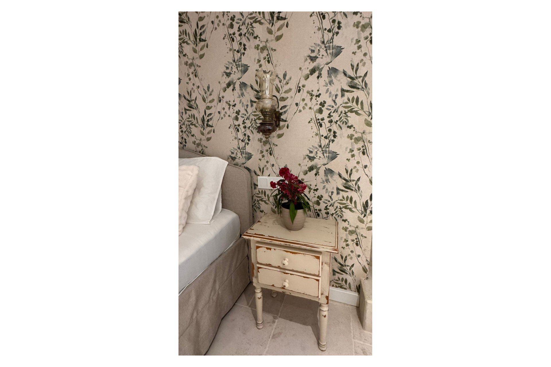 Resale - Casa de pueblo  -
Altea