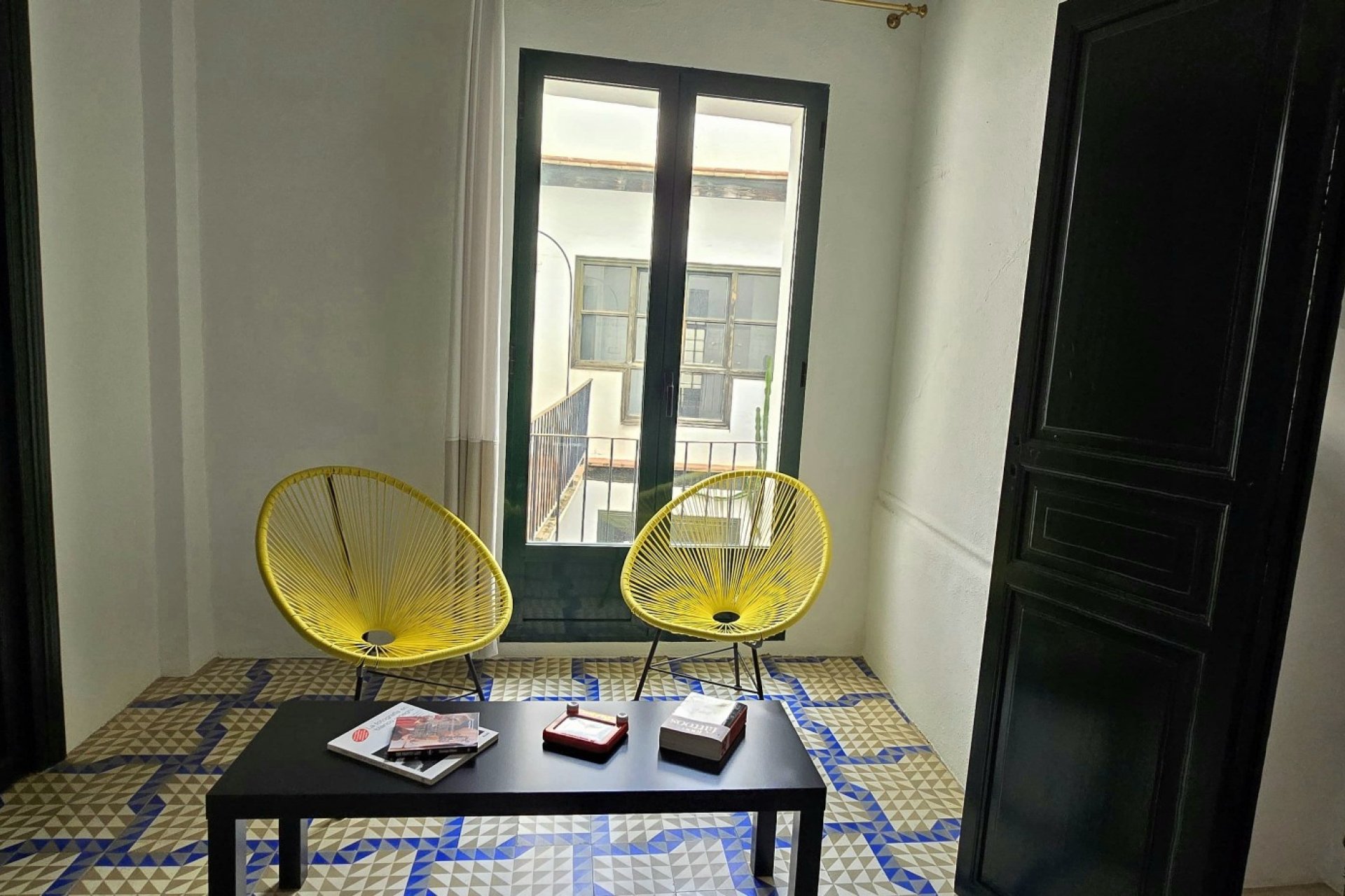 Resale - Casa de pueblo  -
Benissa