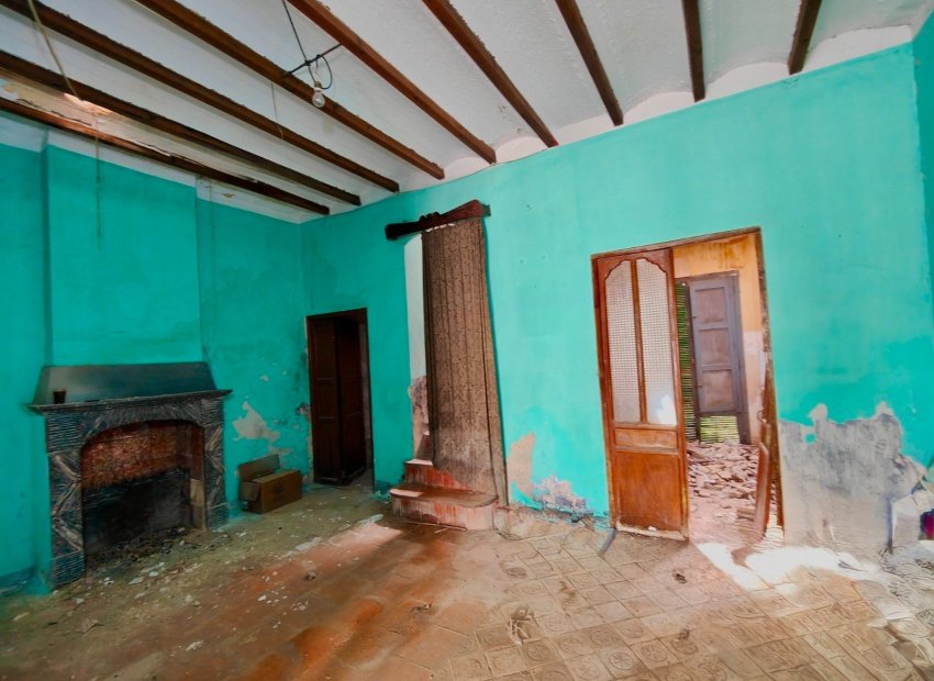 Resale - Casa de pueblo  -
Gata de Gorgos