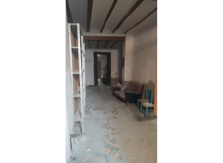 Resale - Casa de pueblo  -
Polop