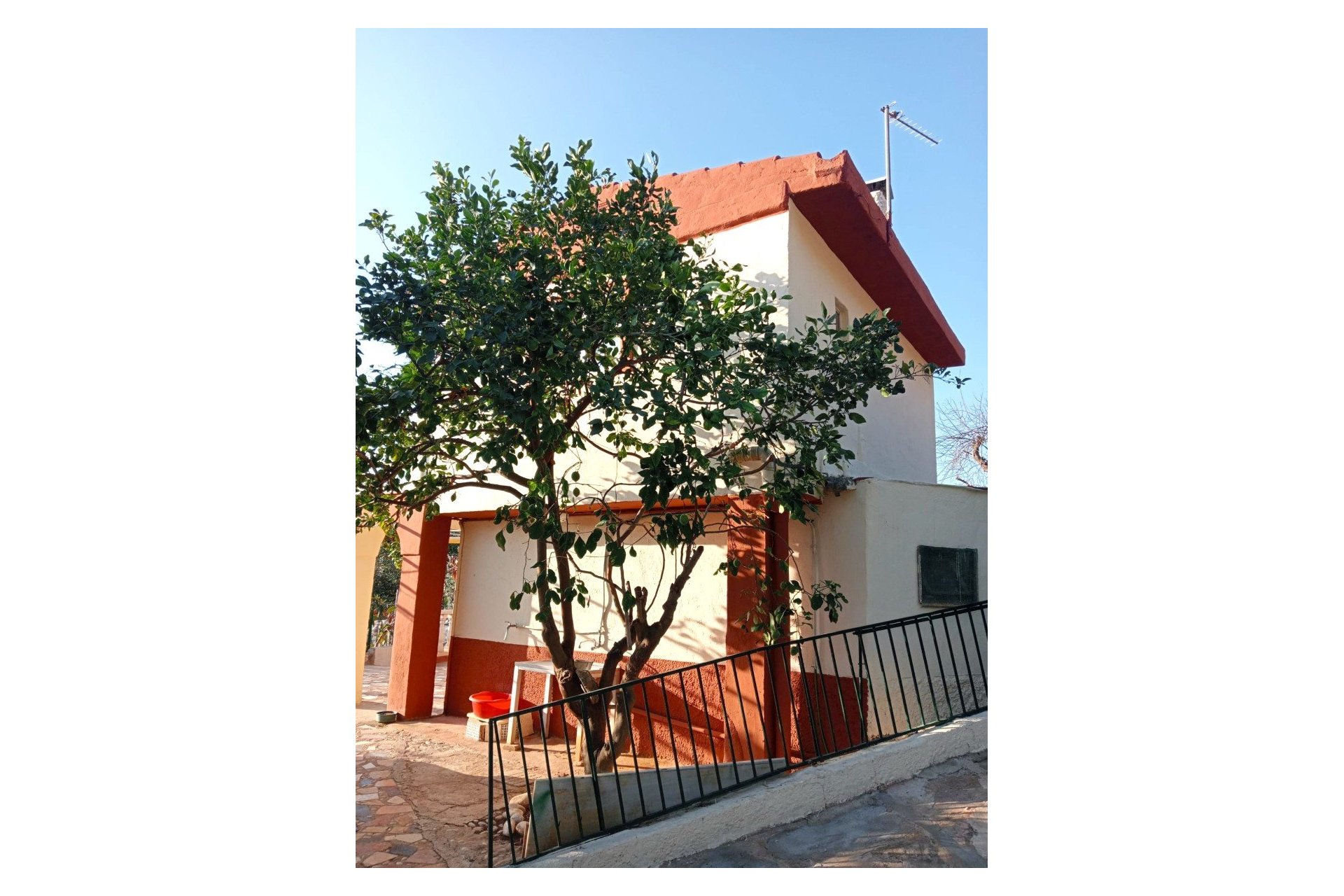 Resale - Casa  -
La Nucía