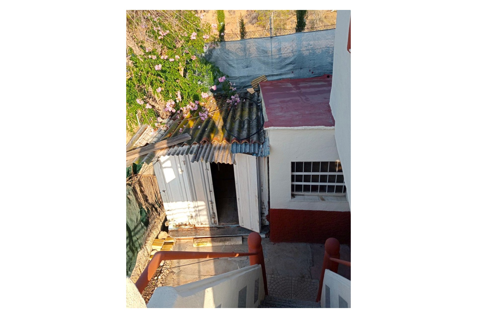 Resale - Casa  -
La Nucía