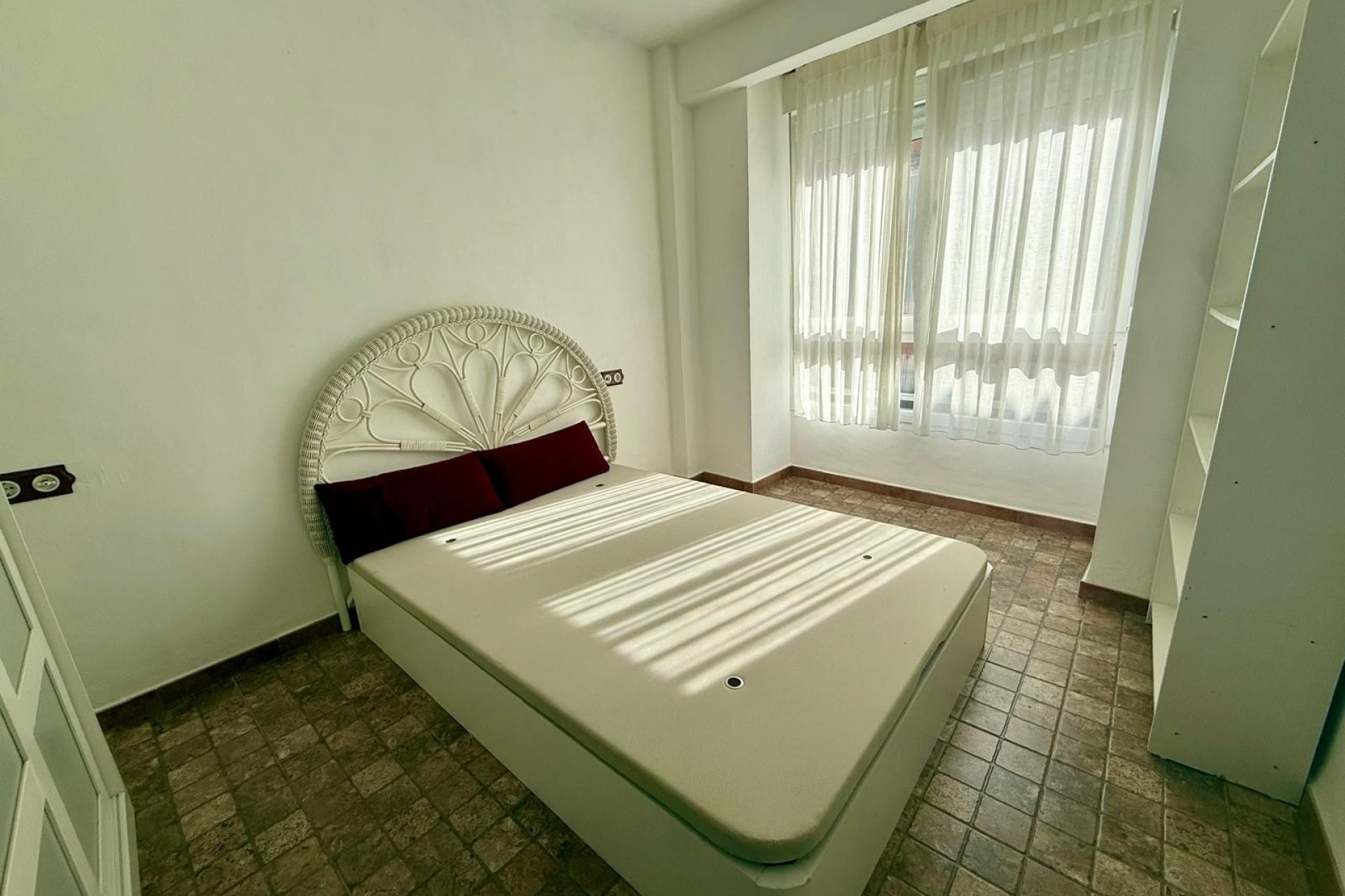 Resale - Casa  -
Piles - Pueblo